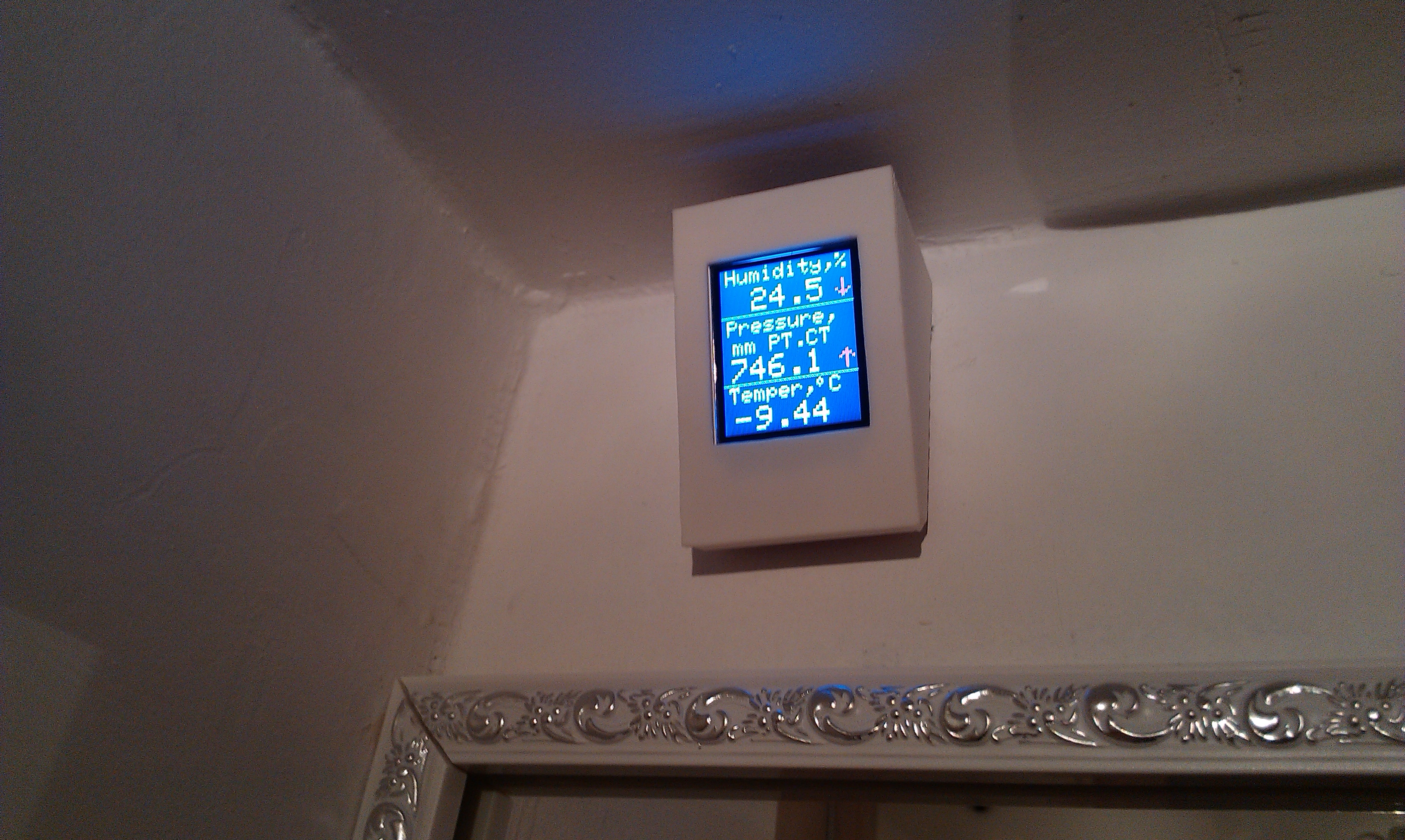 Small home weather station