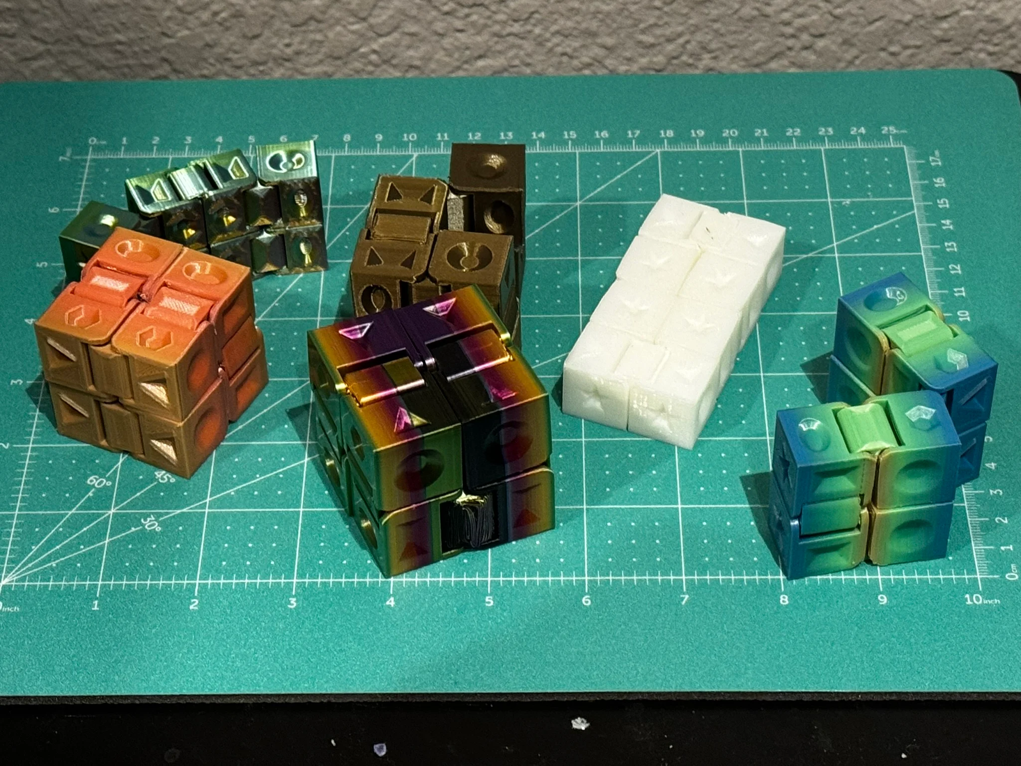 Infinity cube fidget