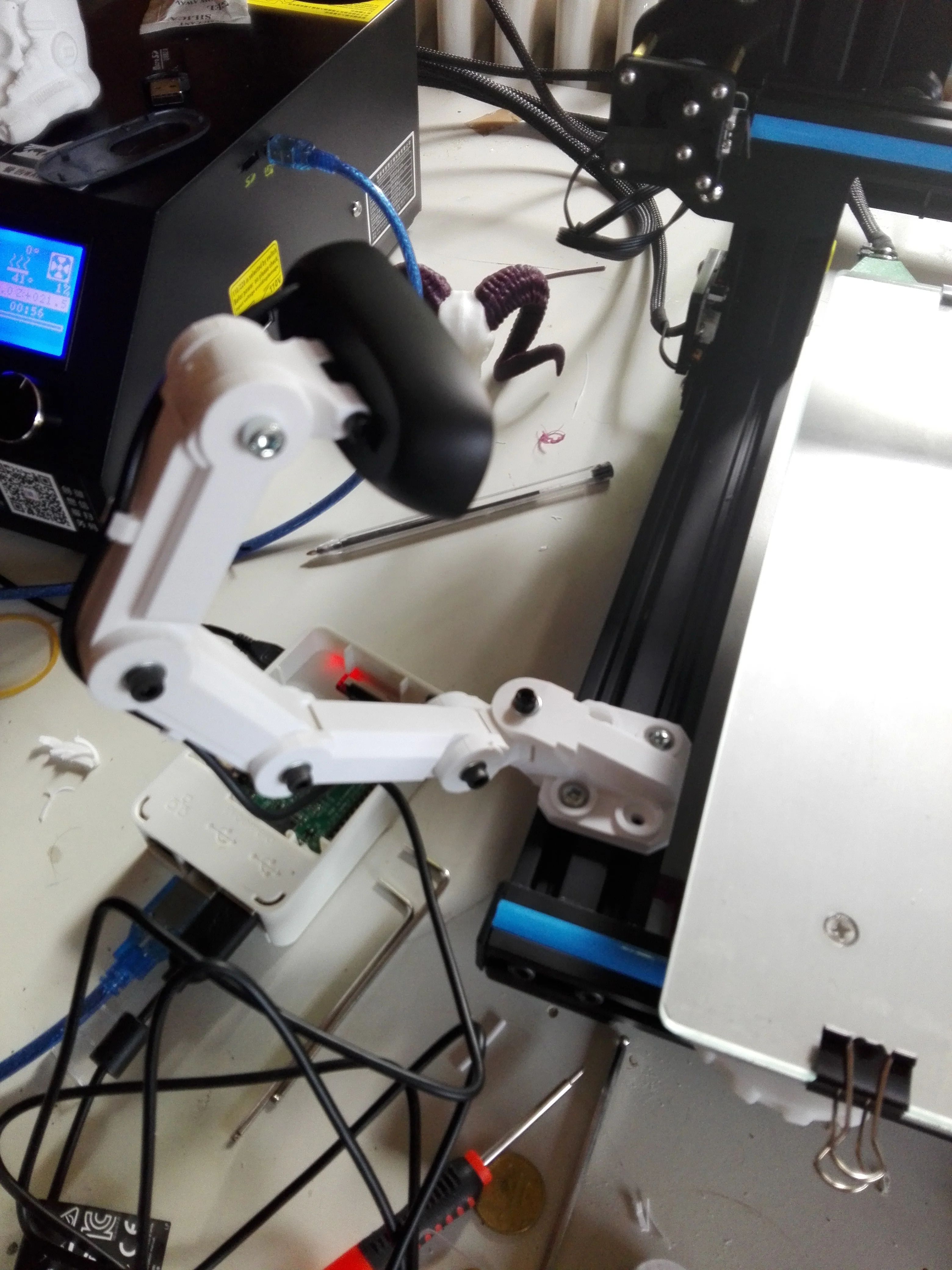 T-slot V-slot  Universal camera mount :CR10, tevo tornado, ender 3 logitech c270 c920, picamera, gopro, action camera , prusa mk3,  others UPDATE14/08