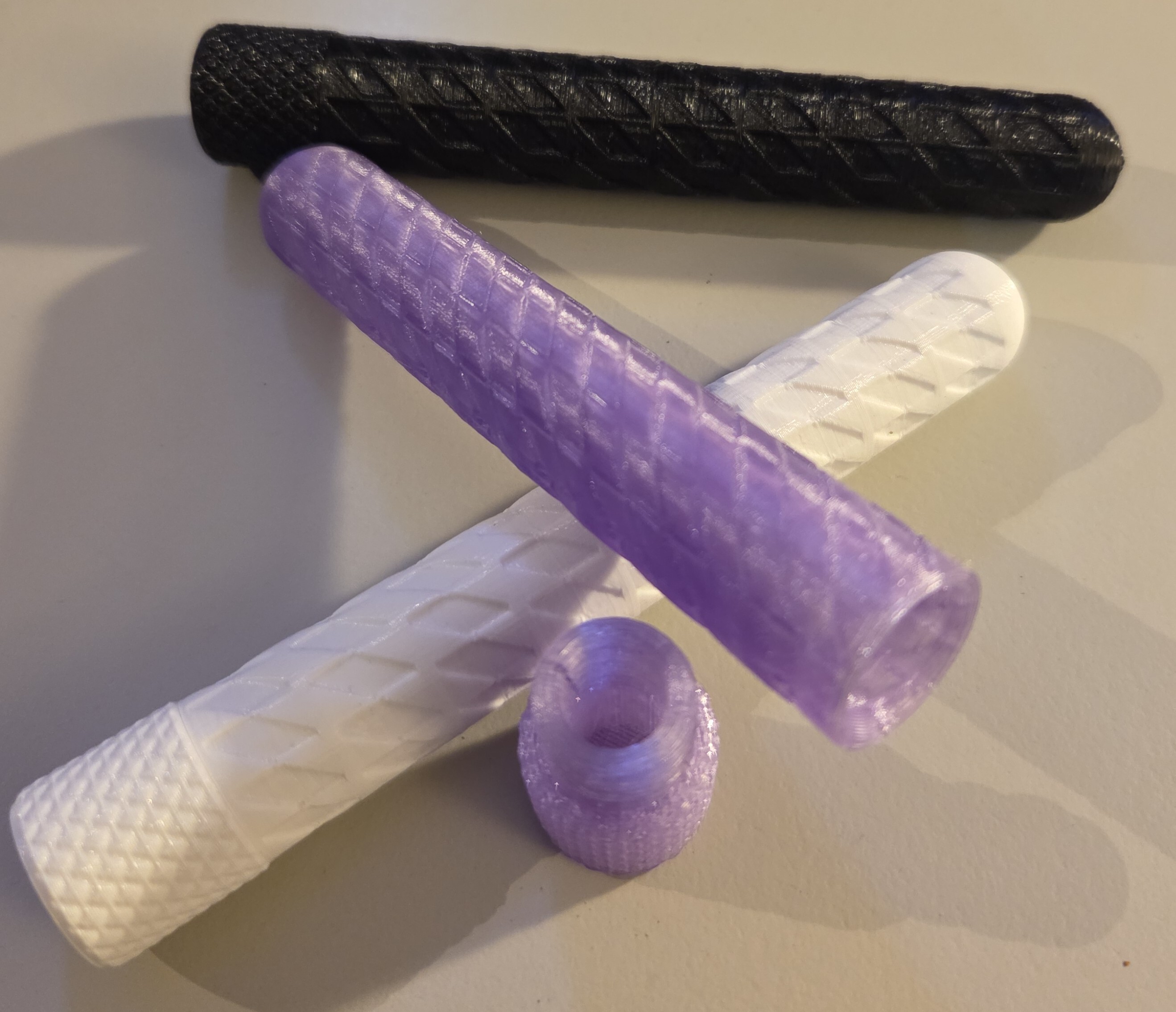 Container with thread  (doob tube)