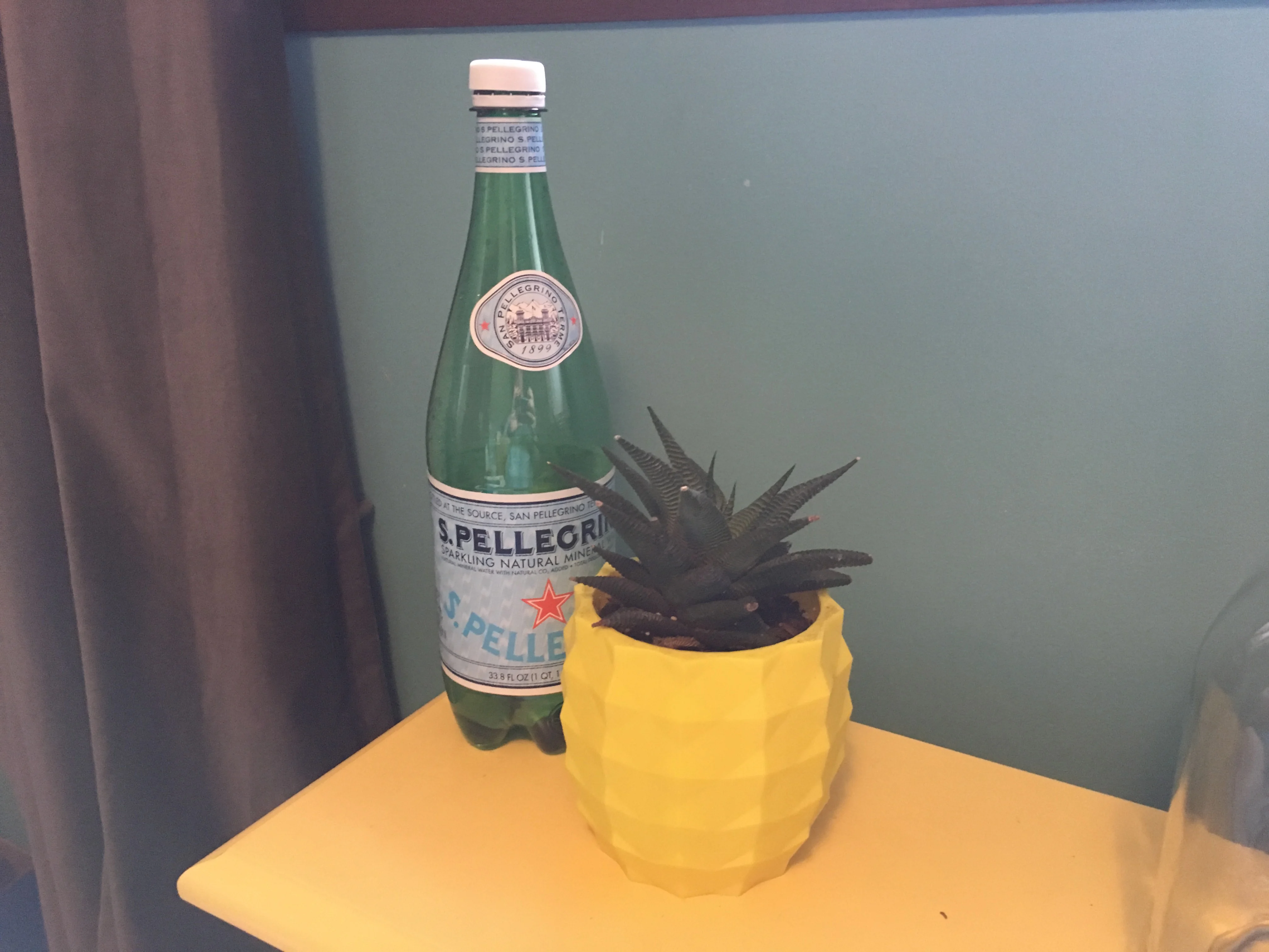 Pineapple Planter