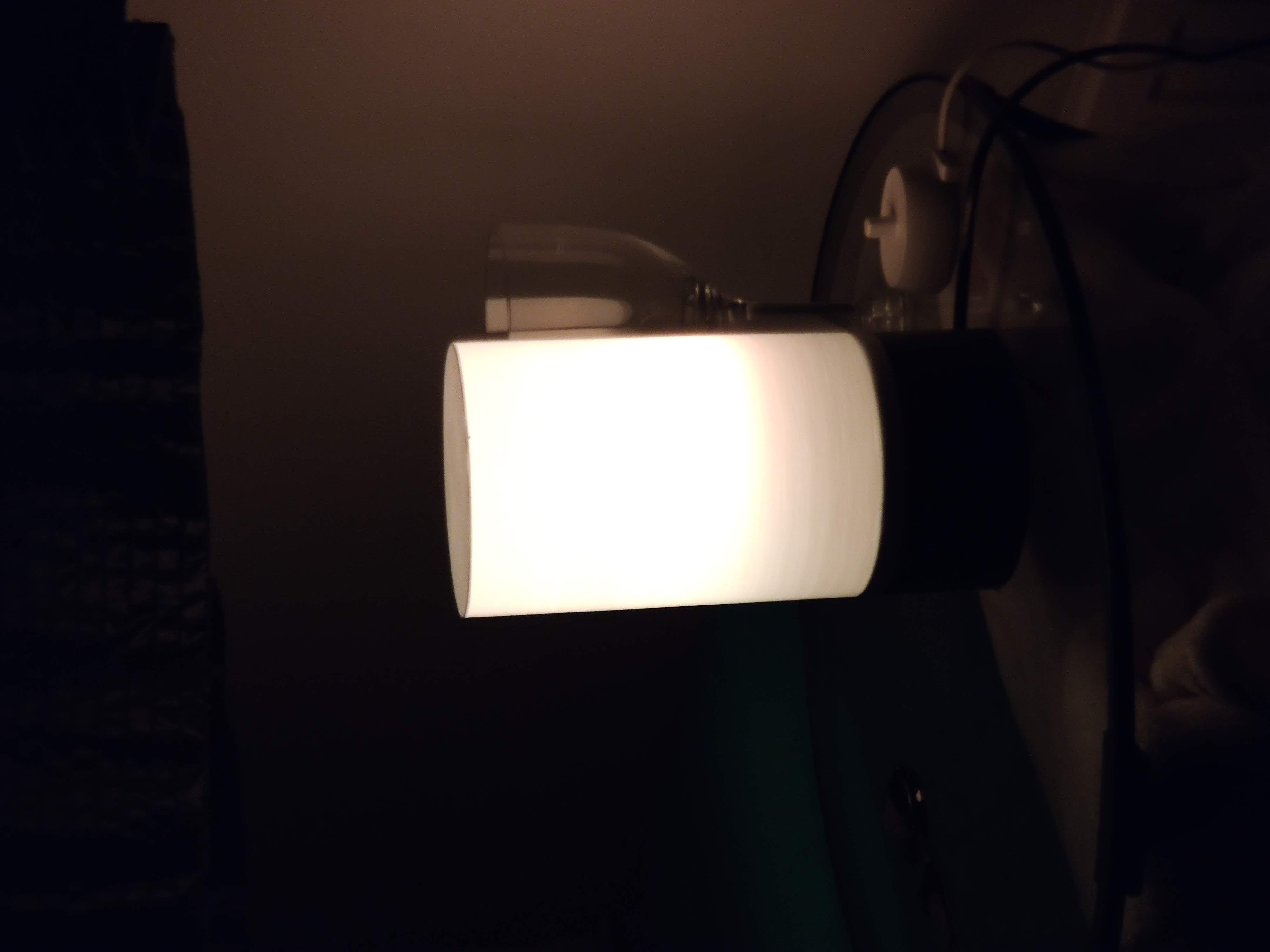 Bedside lamp using Yeelight colour bulb