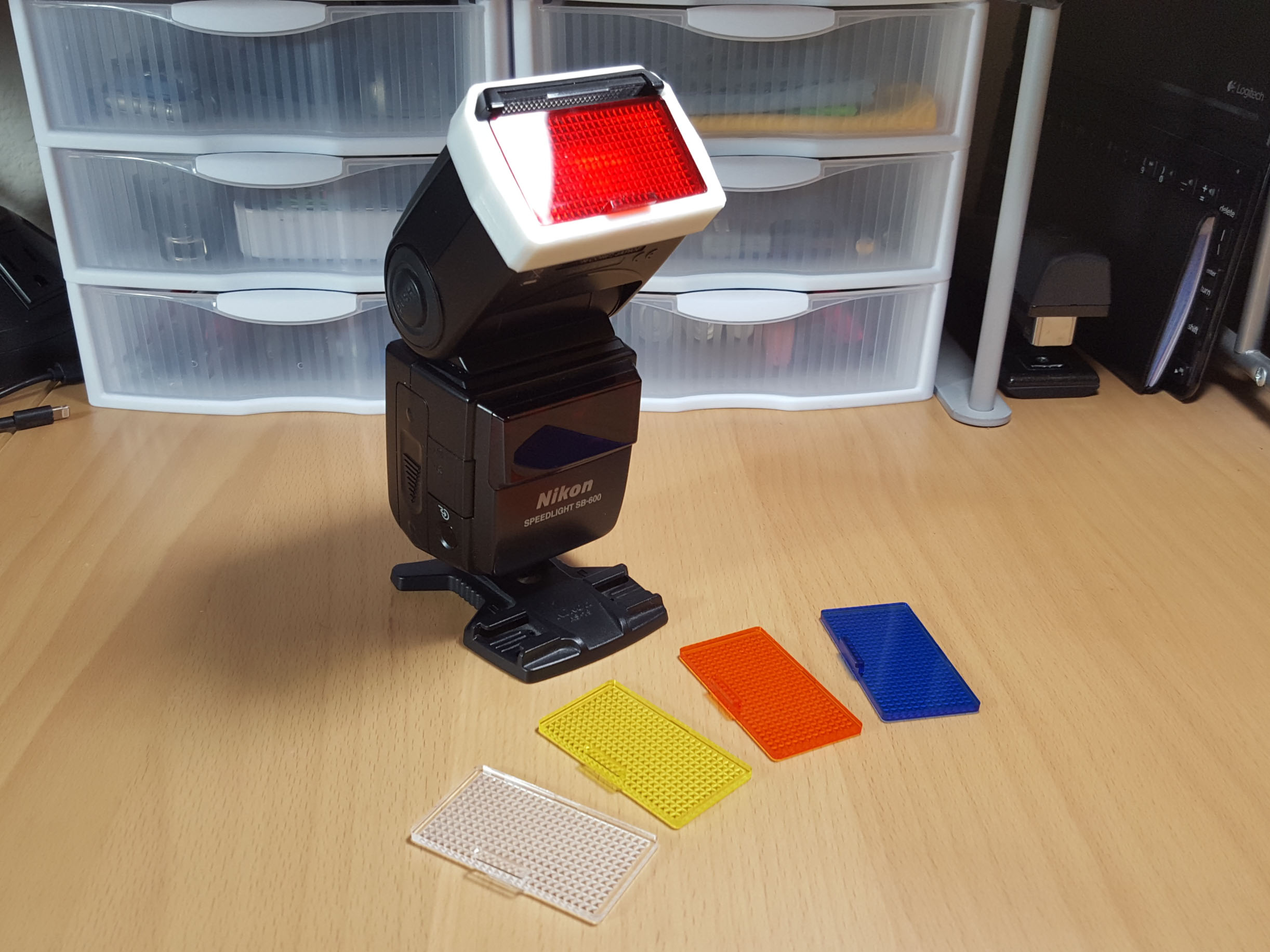 Nikon SB-600 Flash Color Filter Adapter (Vivitar 2800)