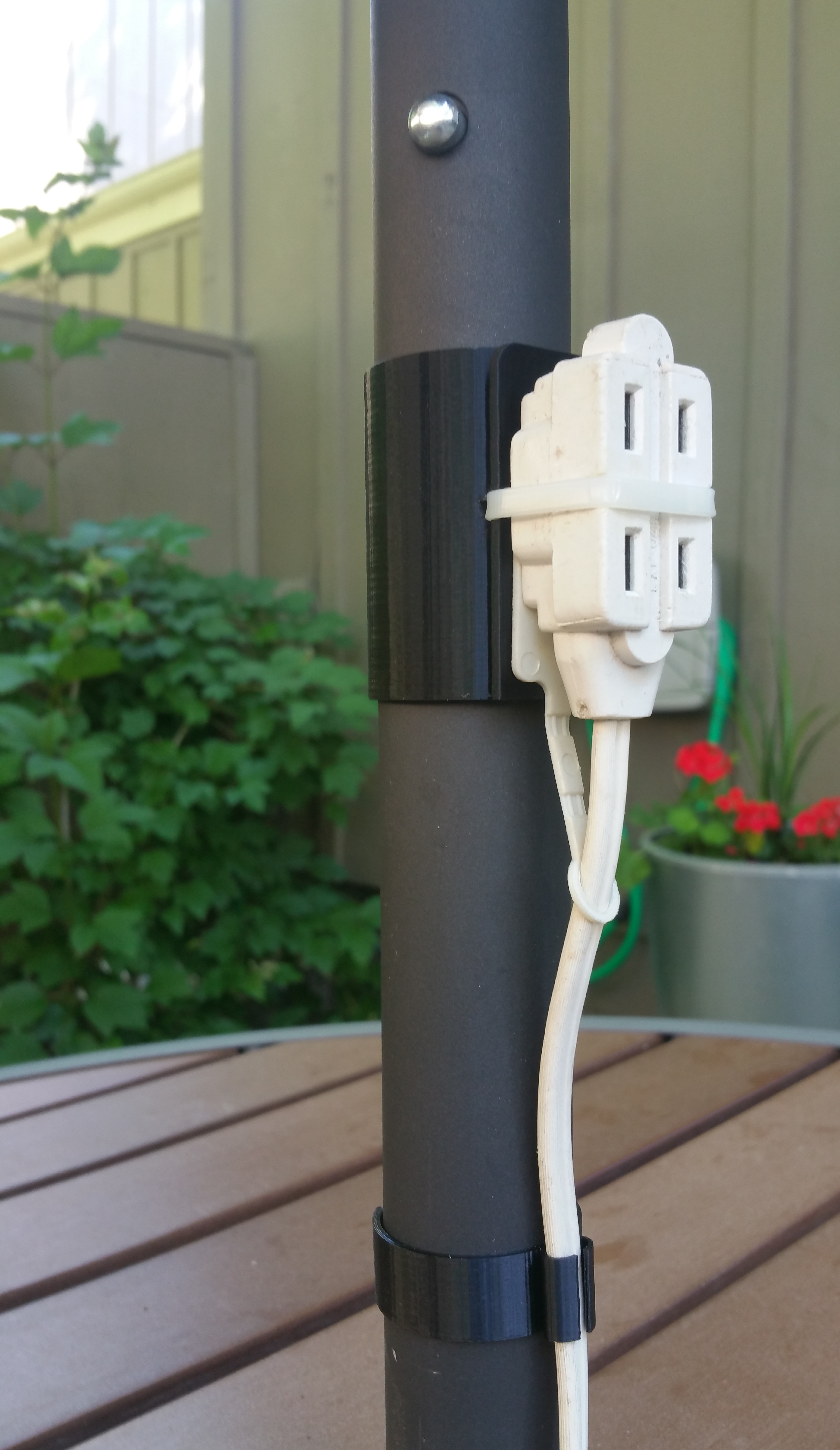 Patio Umbrella Power Station