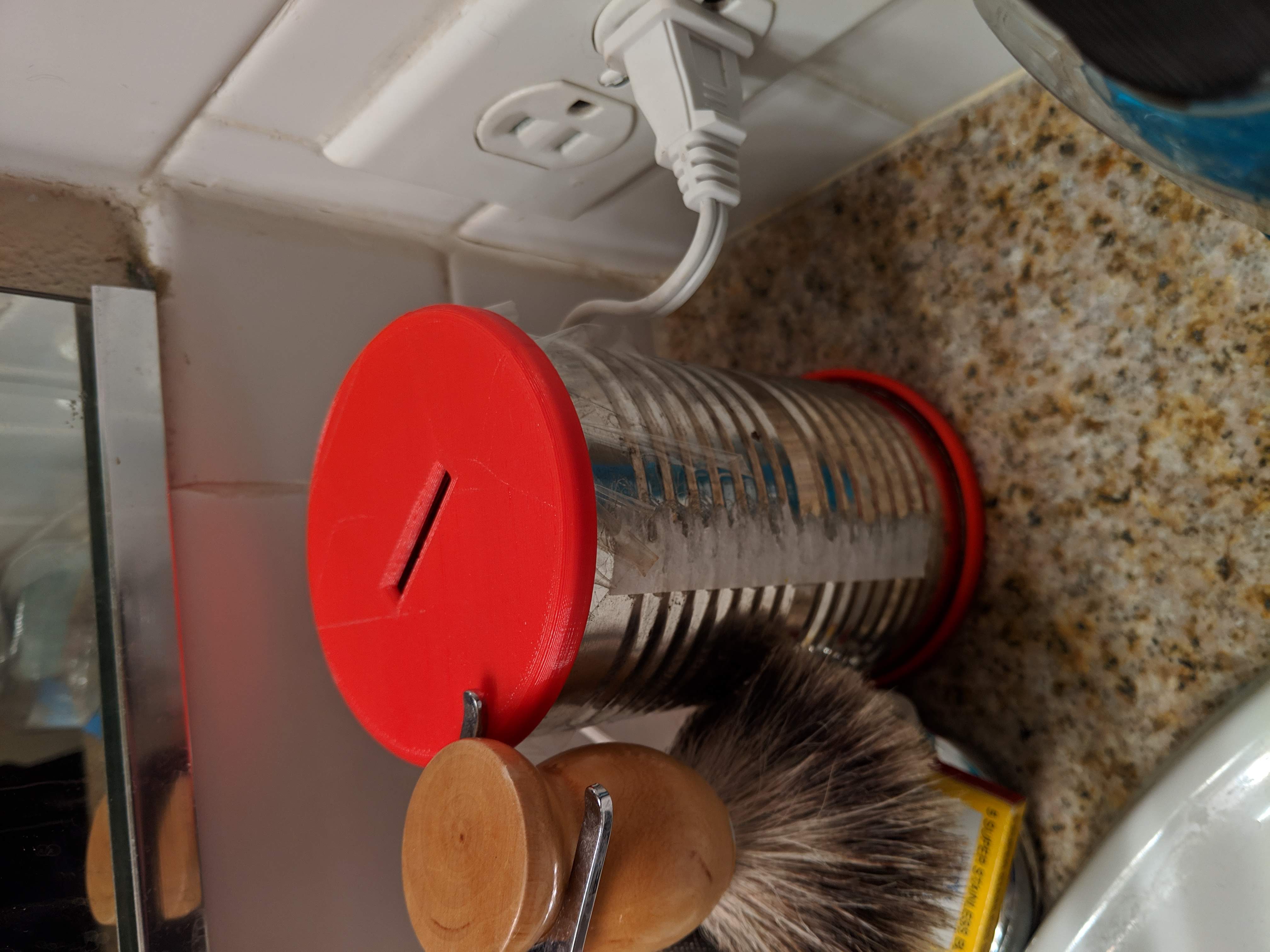 Soup Can Lid with Slot