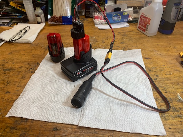 Milwaukee 12V battery tap