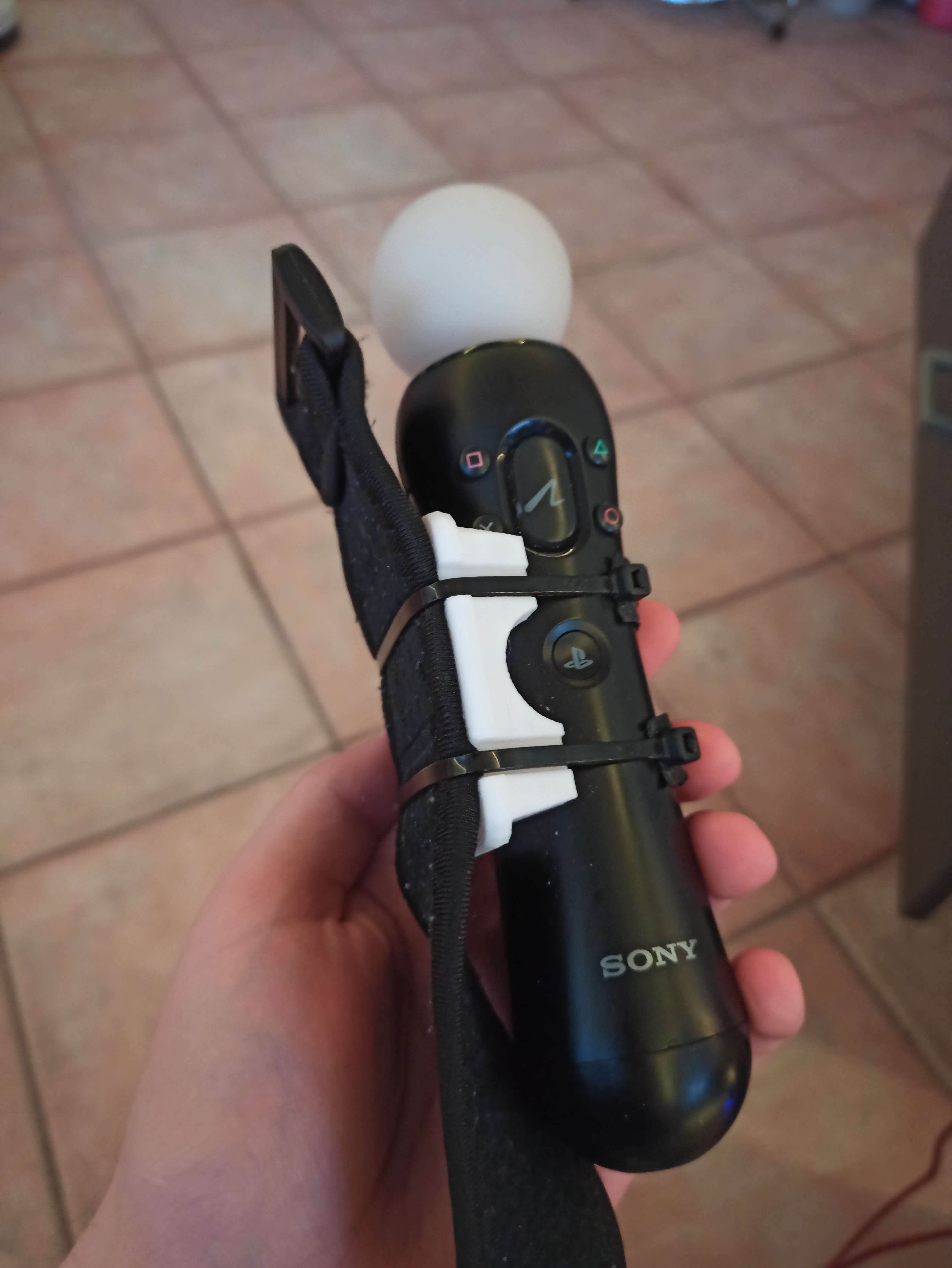Playstation Move full body strap adapter