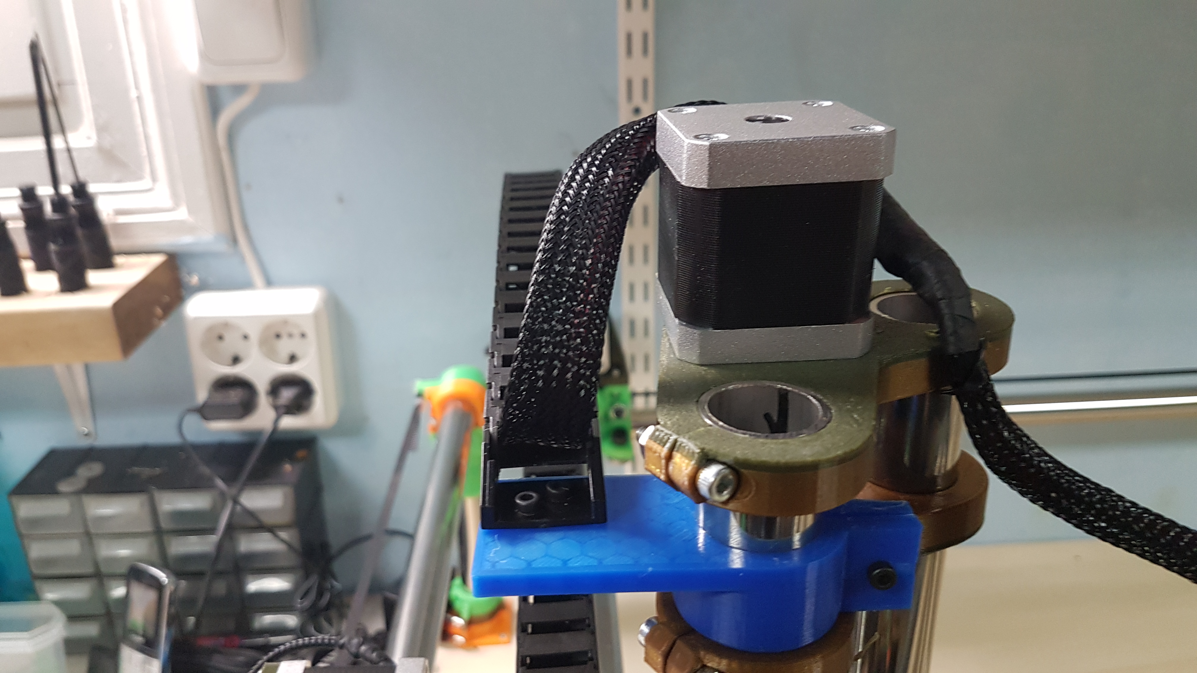 Cablechain holder for Z fits 25mm pipe