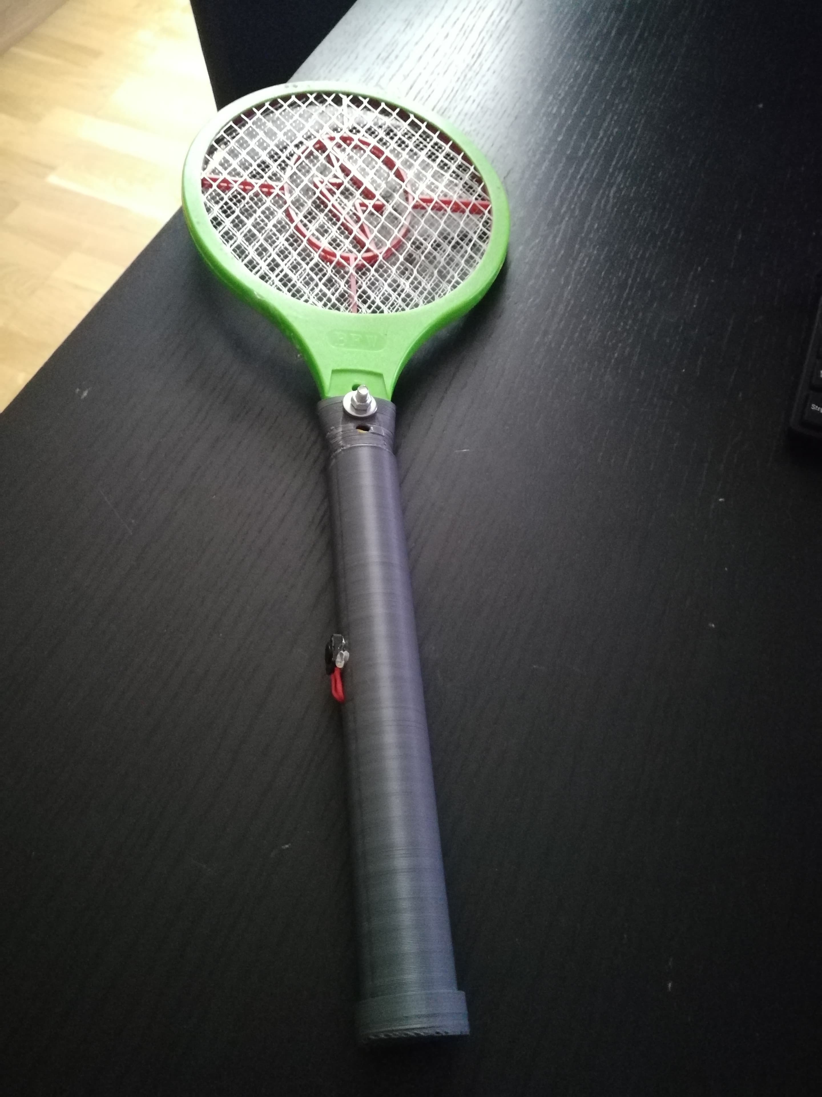 Elektrische Fliegen Klatsche - Bug Zapper -Fly-Swatter