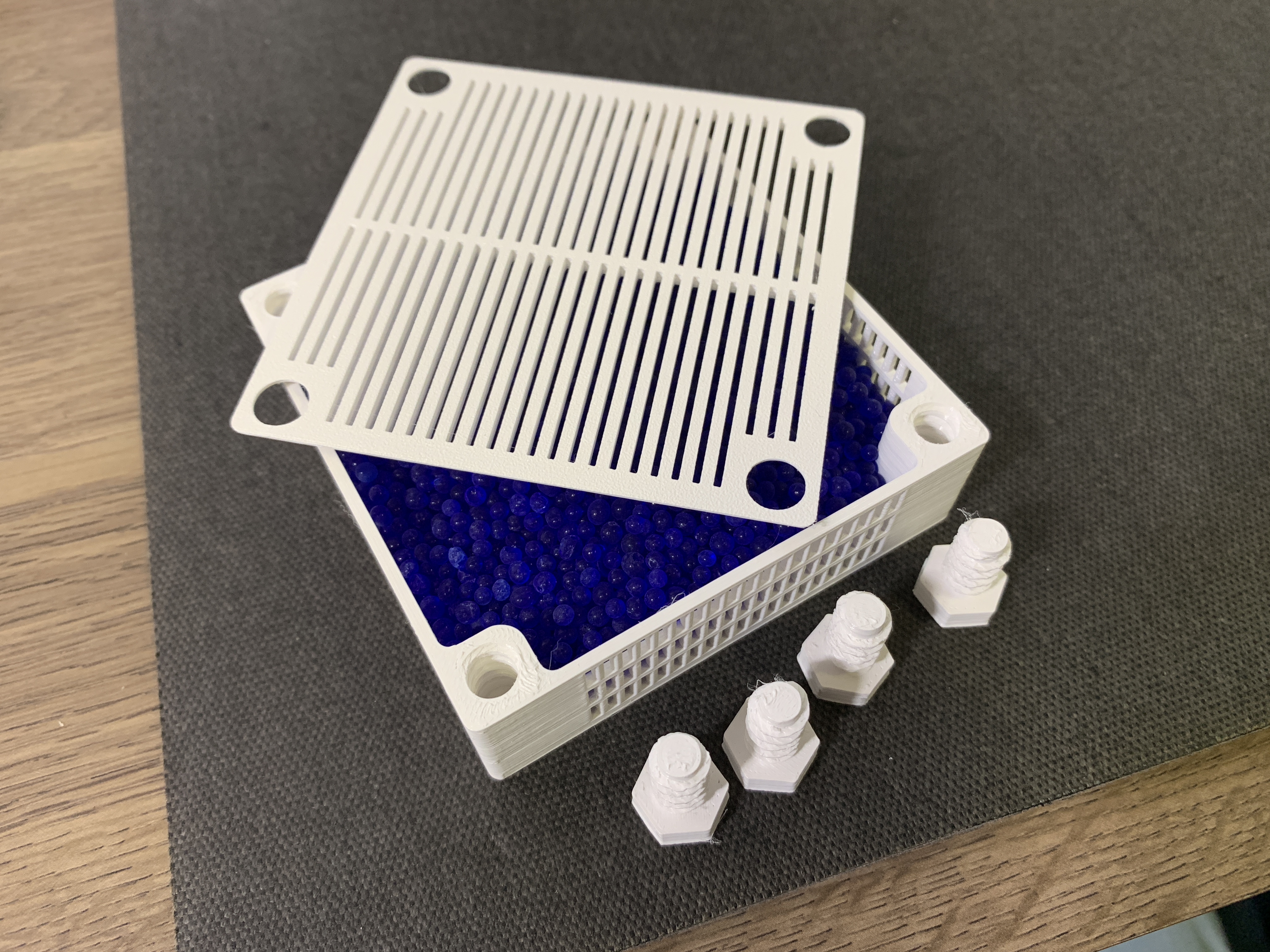The Ultimate Silica Desiccant Box - Fully Printable