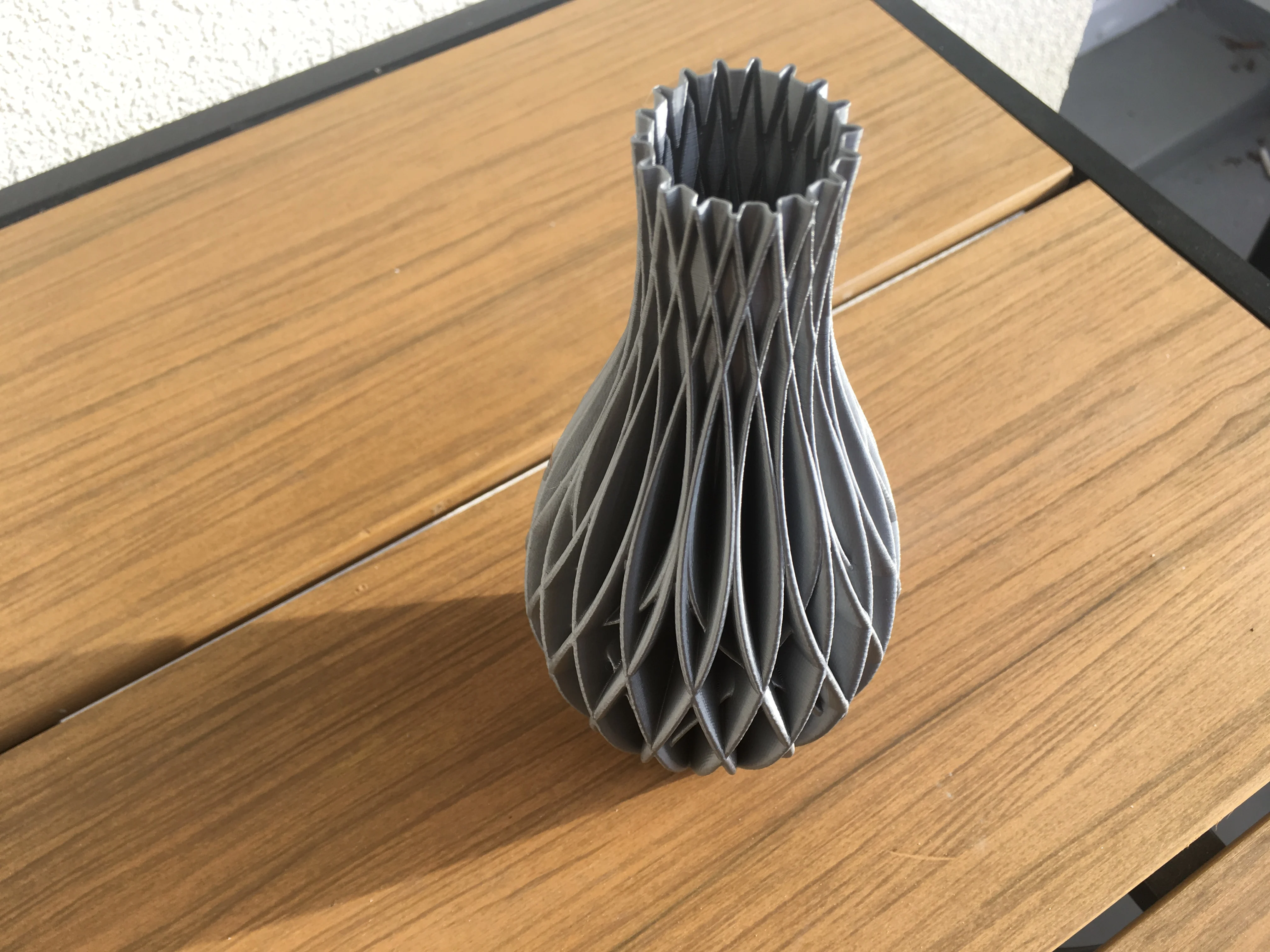 Spiral Vase - Wave decor