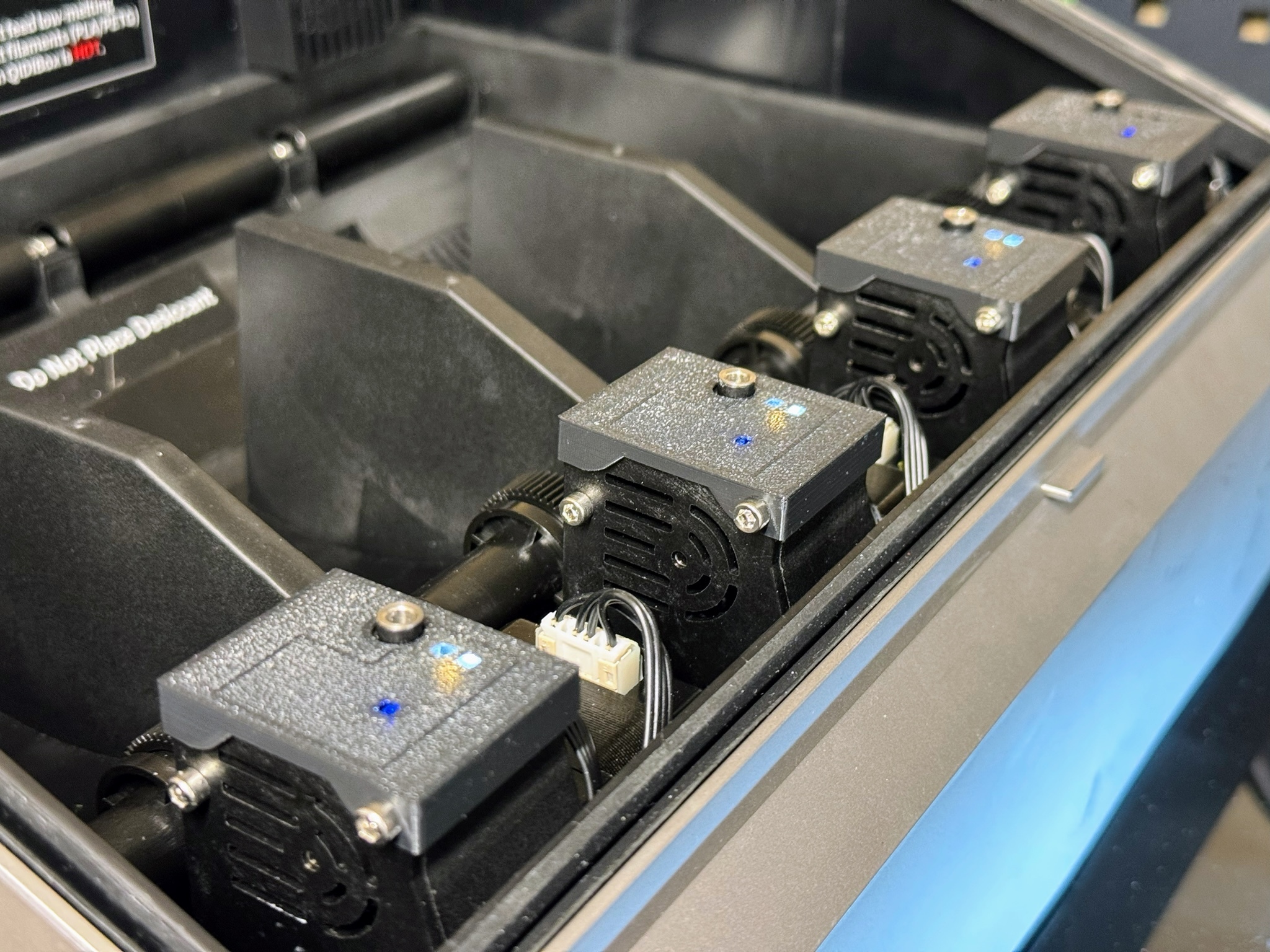 QIDI BOX - filament feeder case replacement