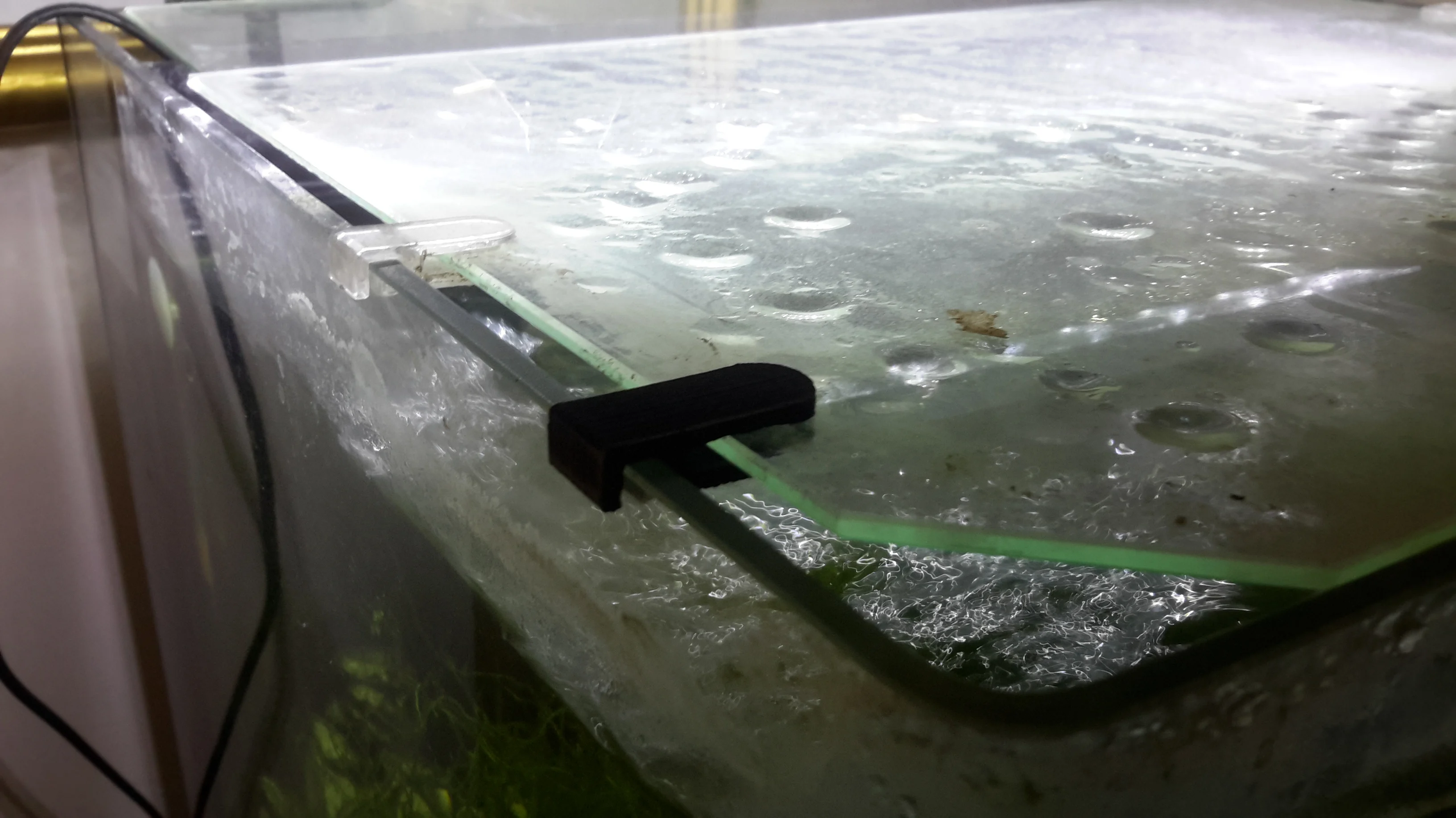 Aqua fishtank glass clip