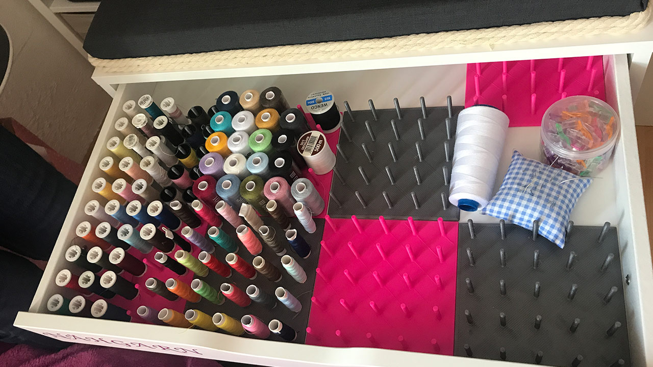 Sewing thread spool holder / Nähgarn Spulenhalter
