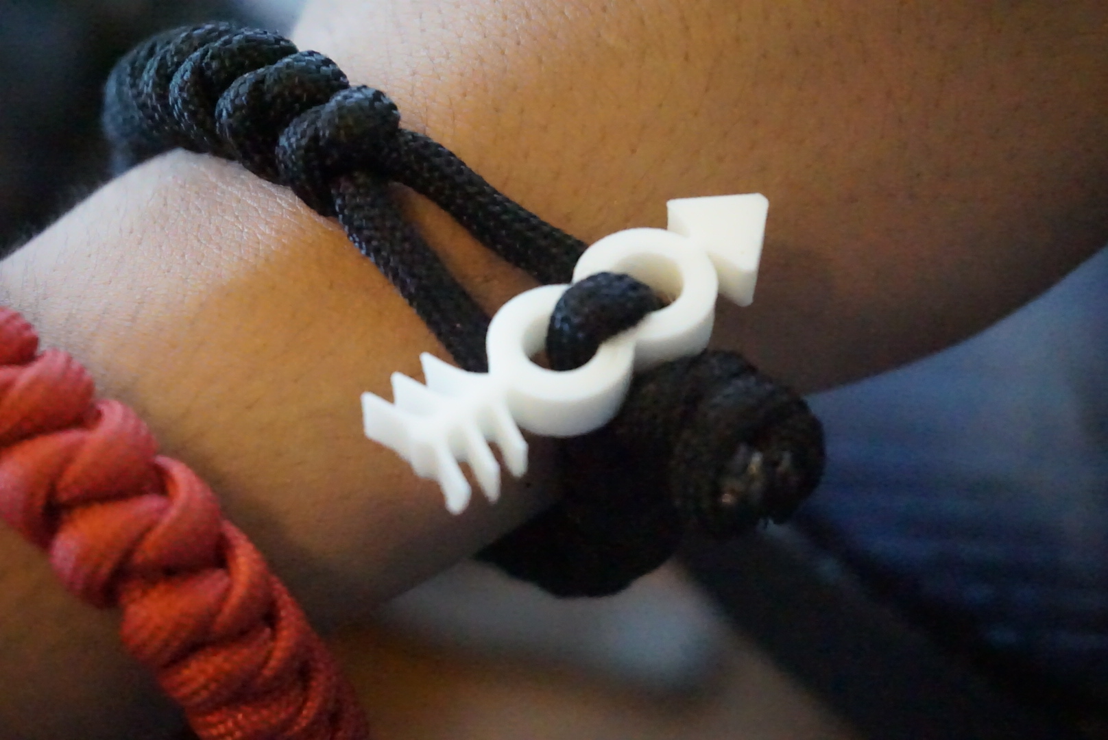 Hipster Arrow Paracord End