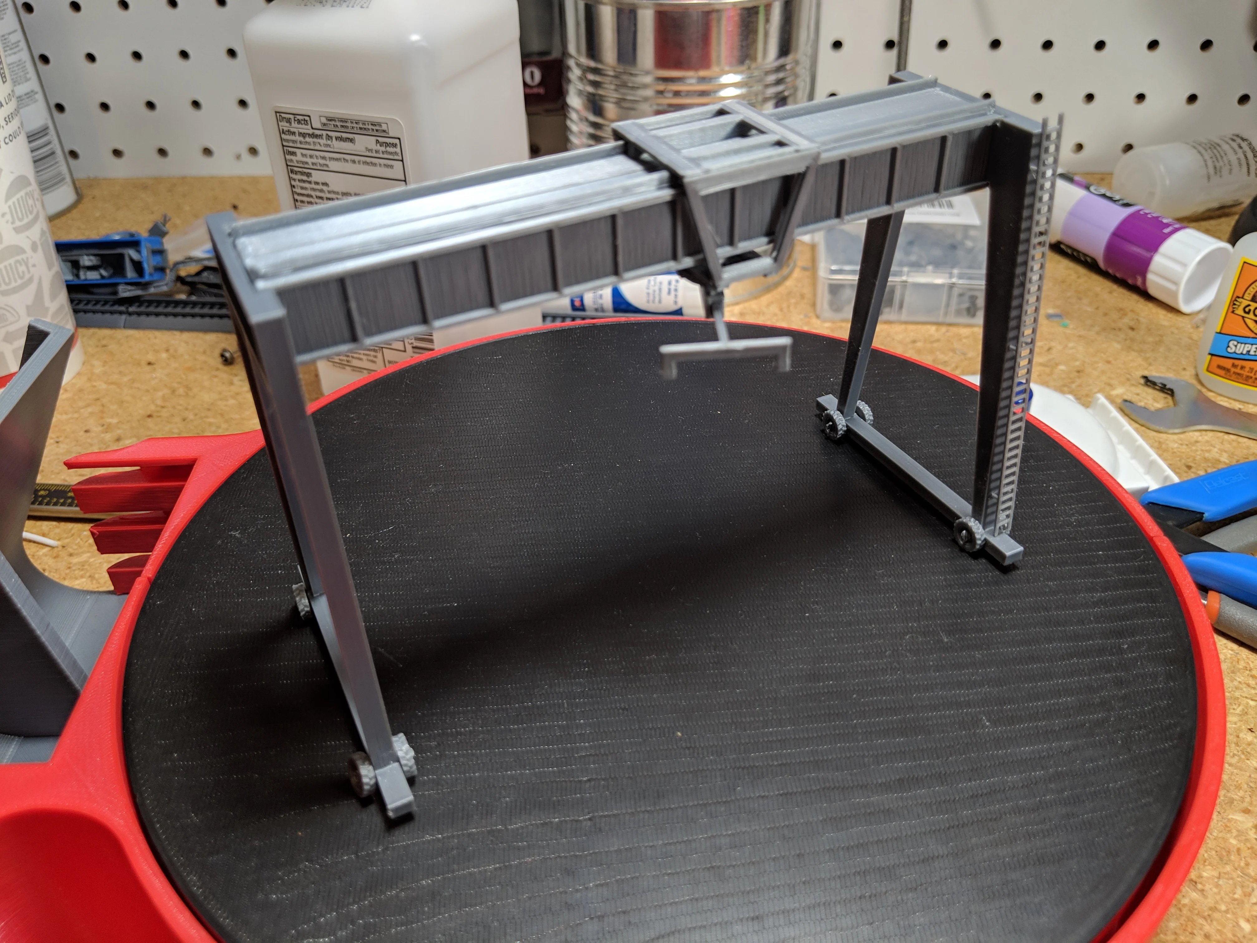 N Scale Mobile Gantry Crane-Remix