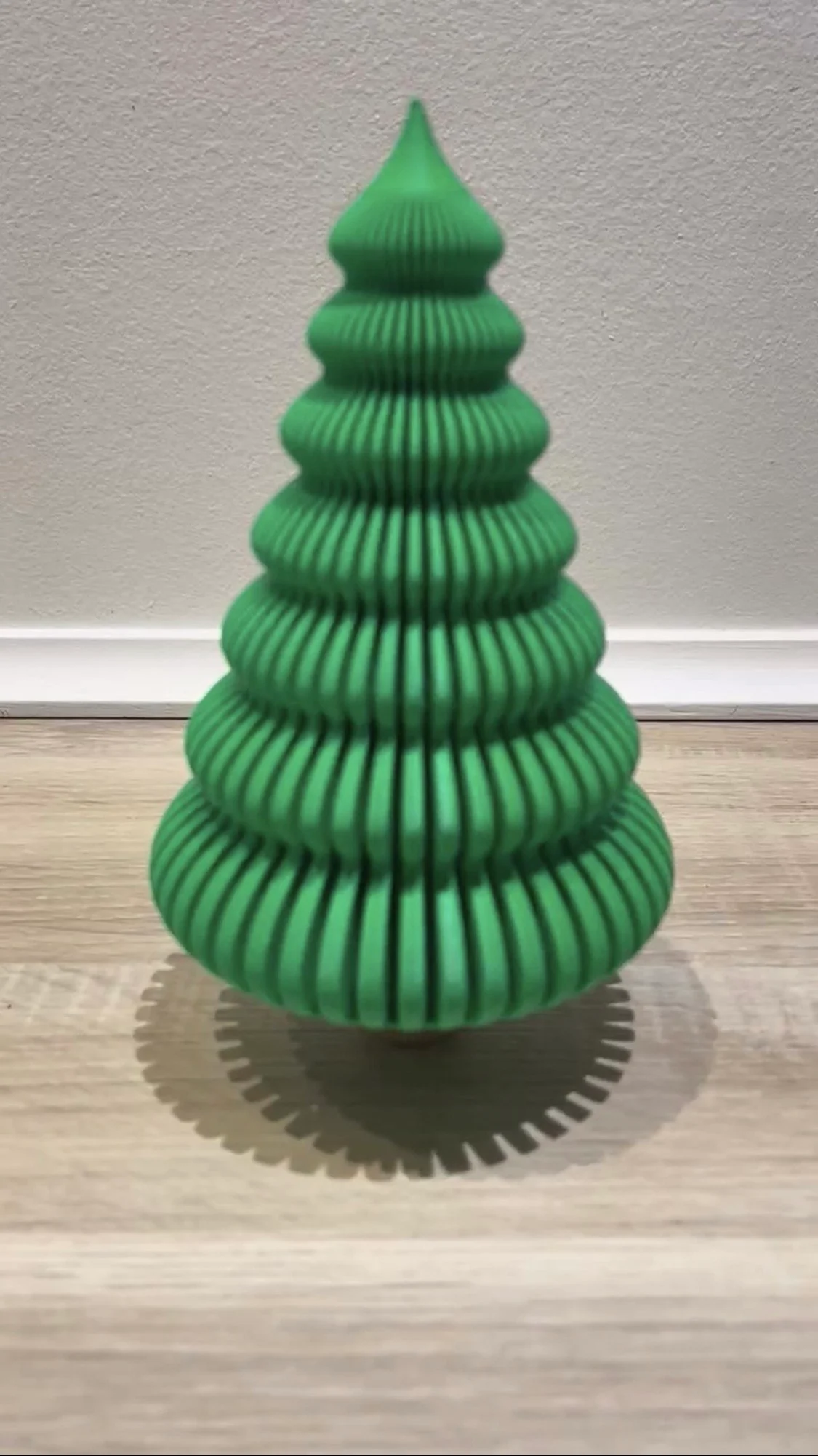 Fidget Christmas Tree Twist-to-Click Keychain