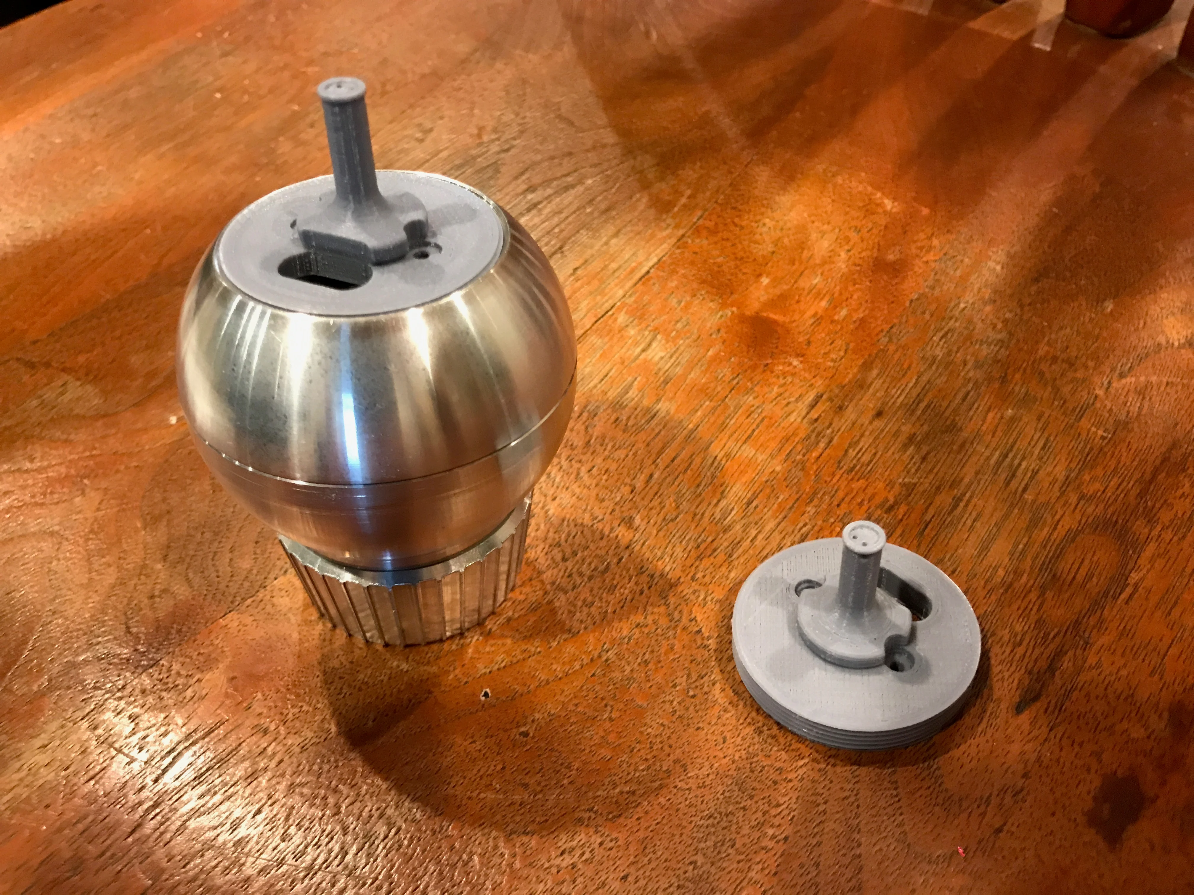 R2-D2 HP Back with Post