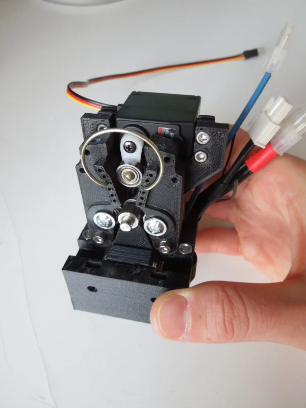 Direct drive dual extruder (single-nozzle and single-drive)