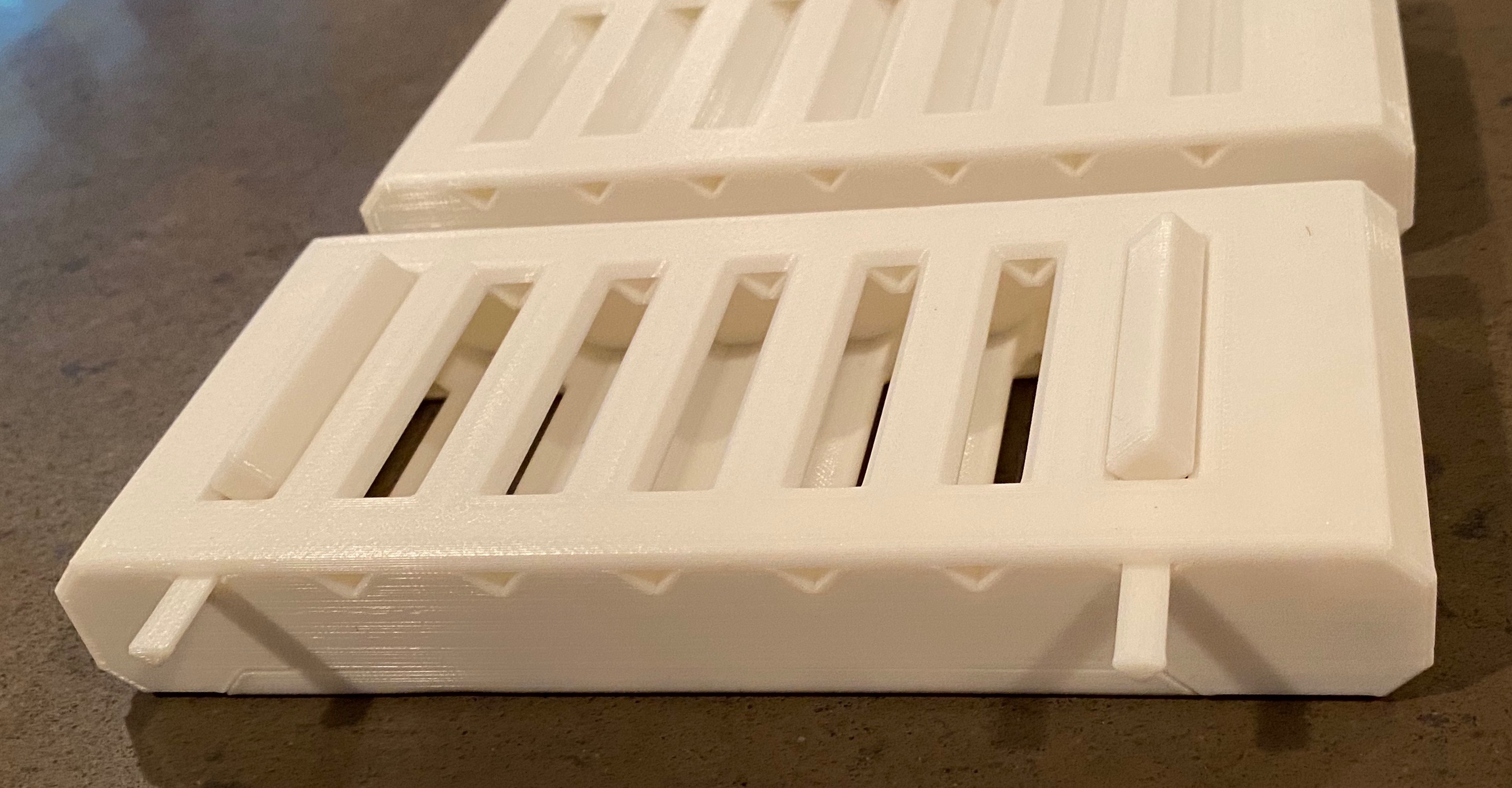NESE 18650 battery holder alignment pins and blocks