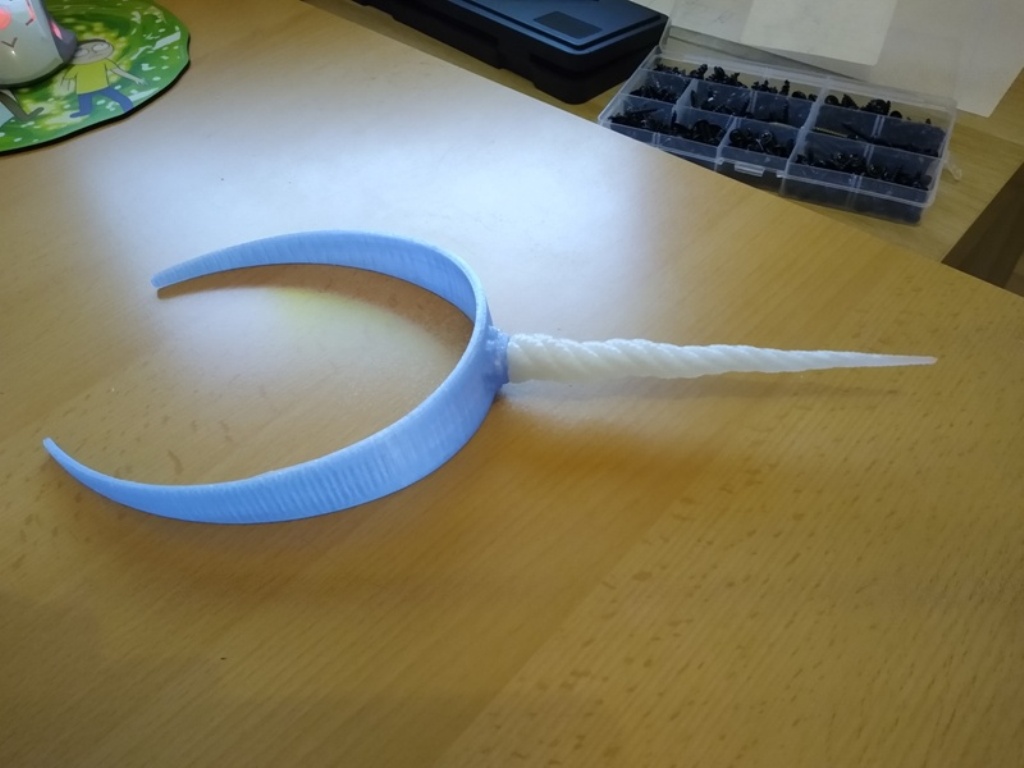 Hair Band with Horn / Haarreifen mit Horn