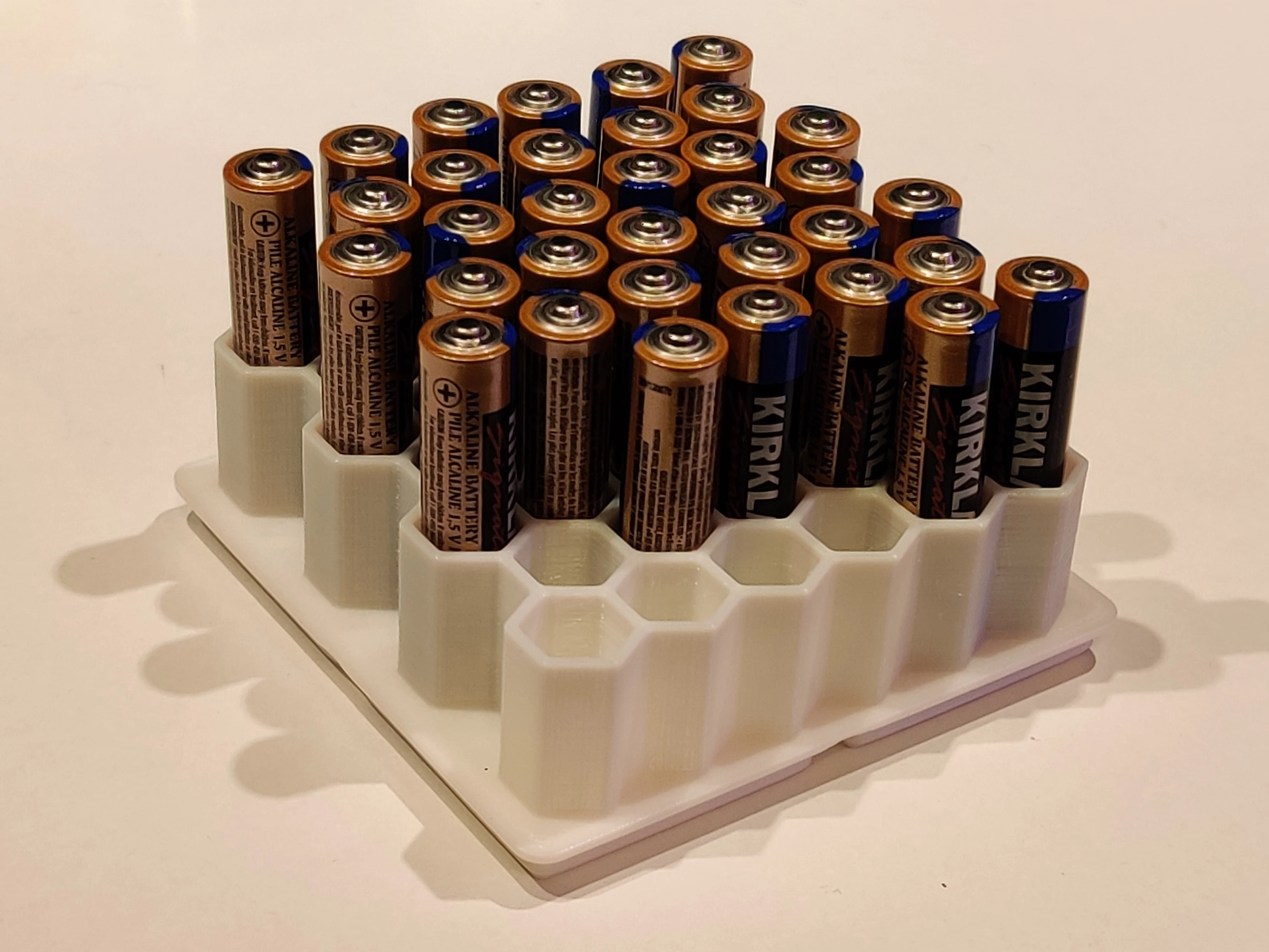 Gridfinity AAA battery holder