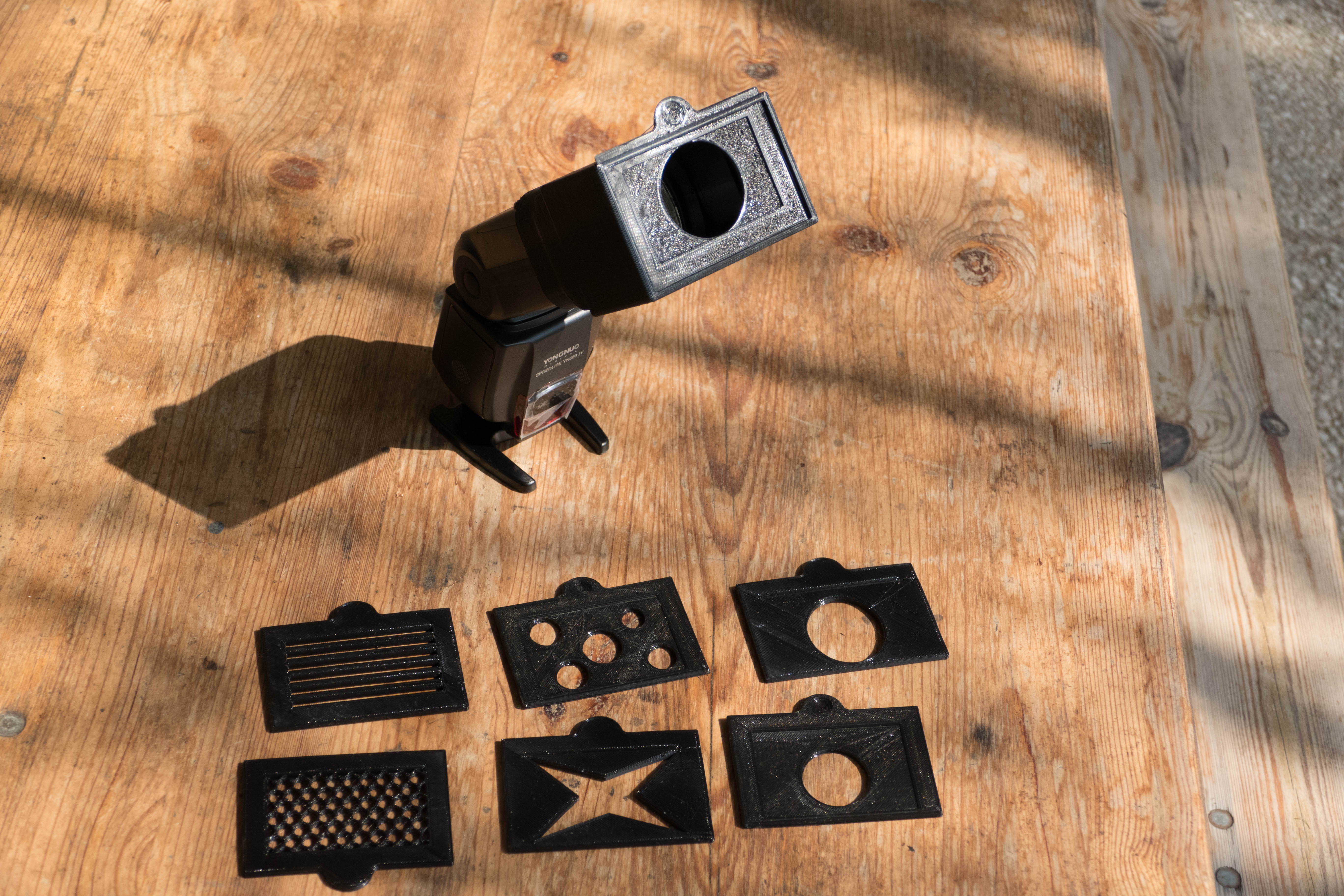 Flash snoot with several masks for Yongnuo YN-560 flashes
