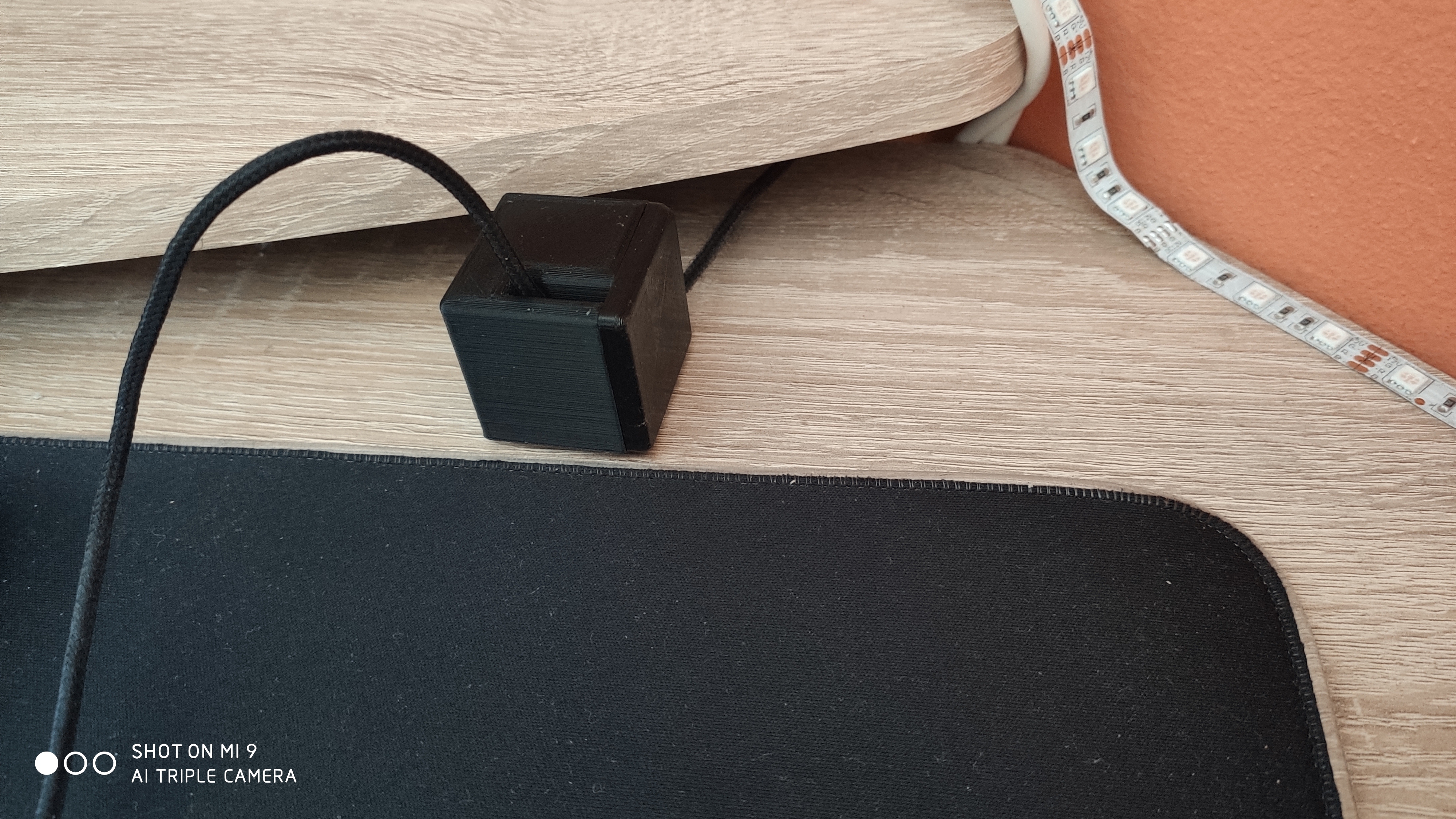 Mousecable Holder Cube