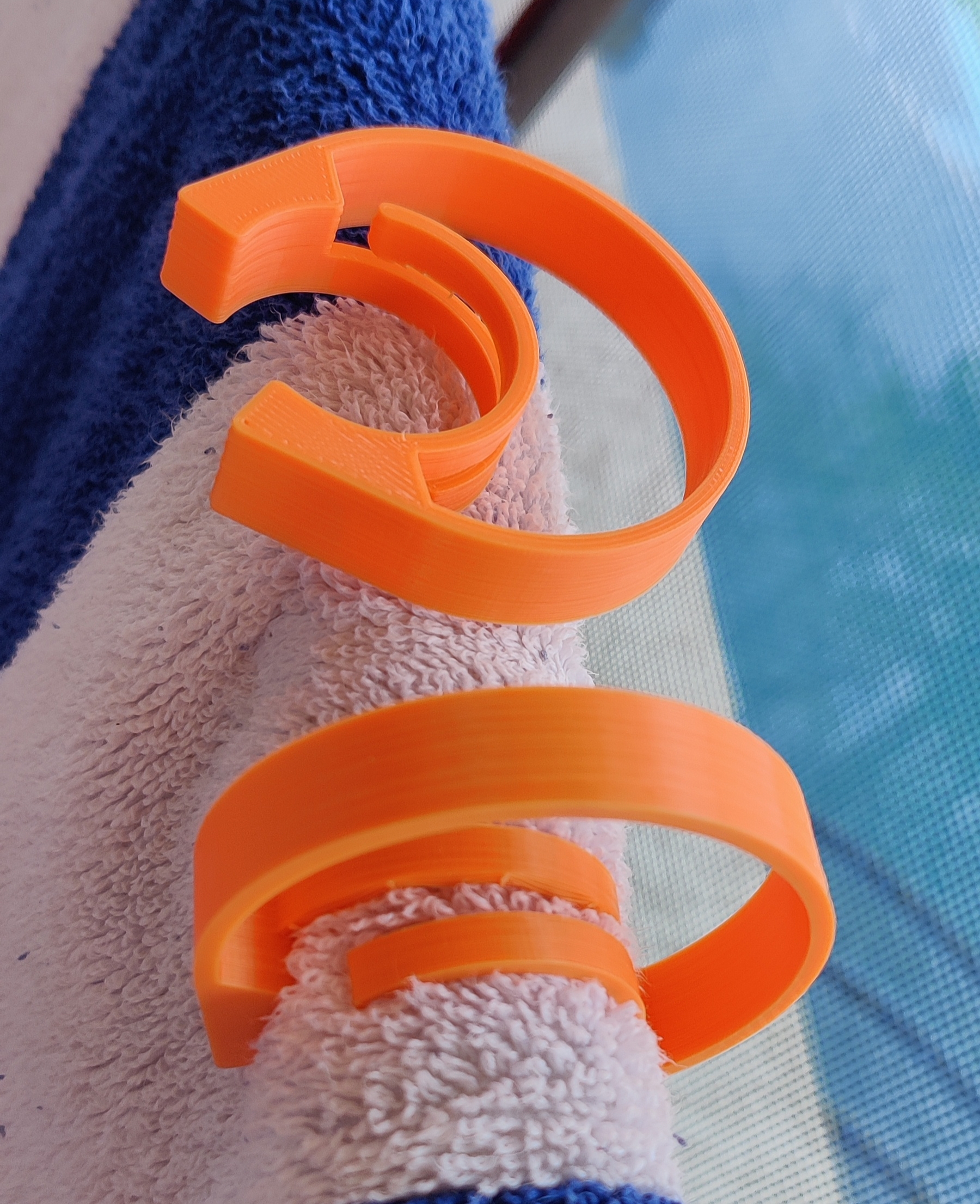 Parametric Clothesline Hook For Towels And Swimsuits