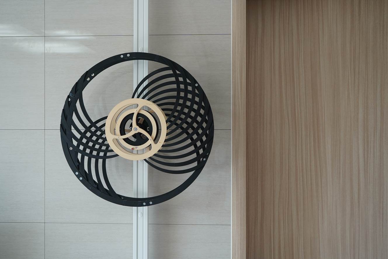 Kinetic Sculpture (Blink)