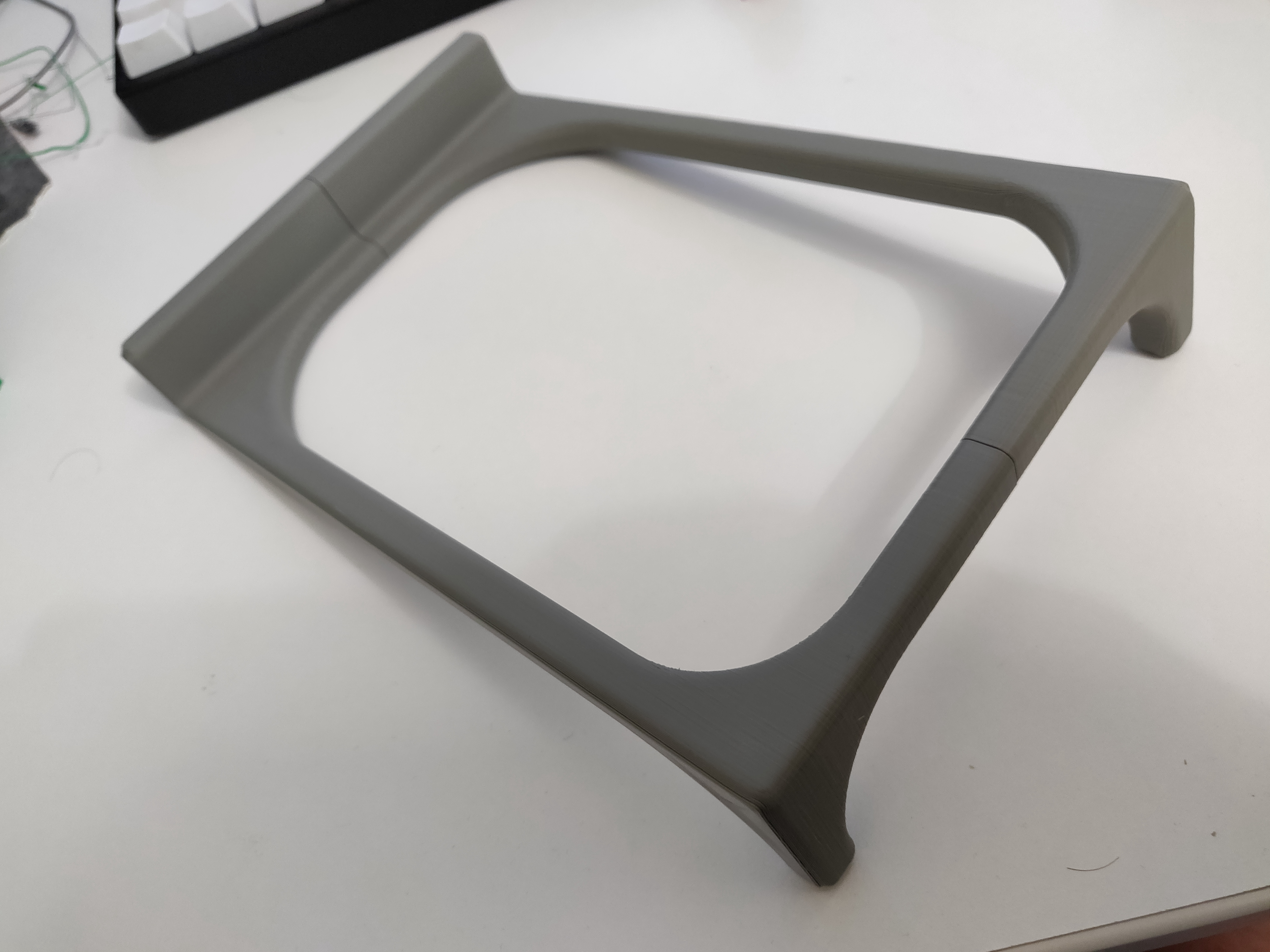 Yumi Kanto Speaker Stand