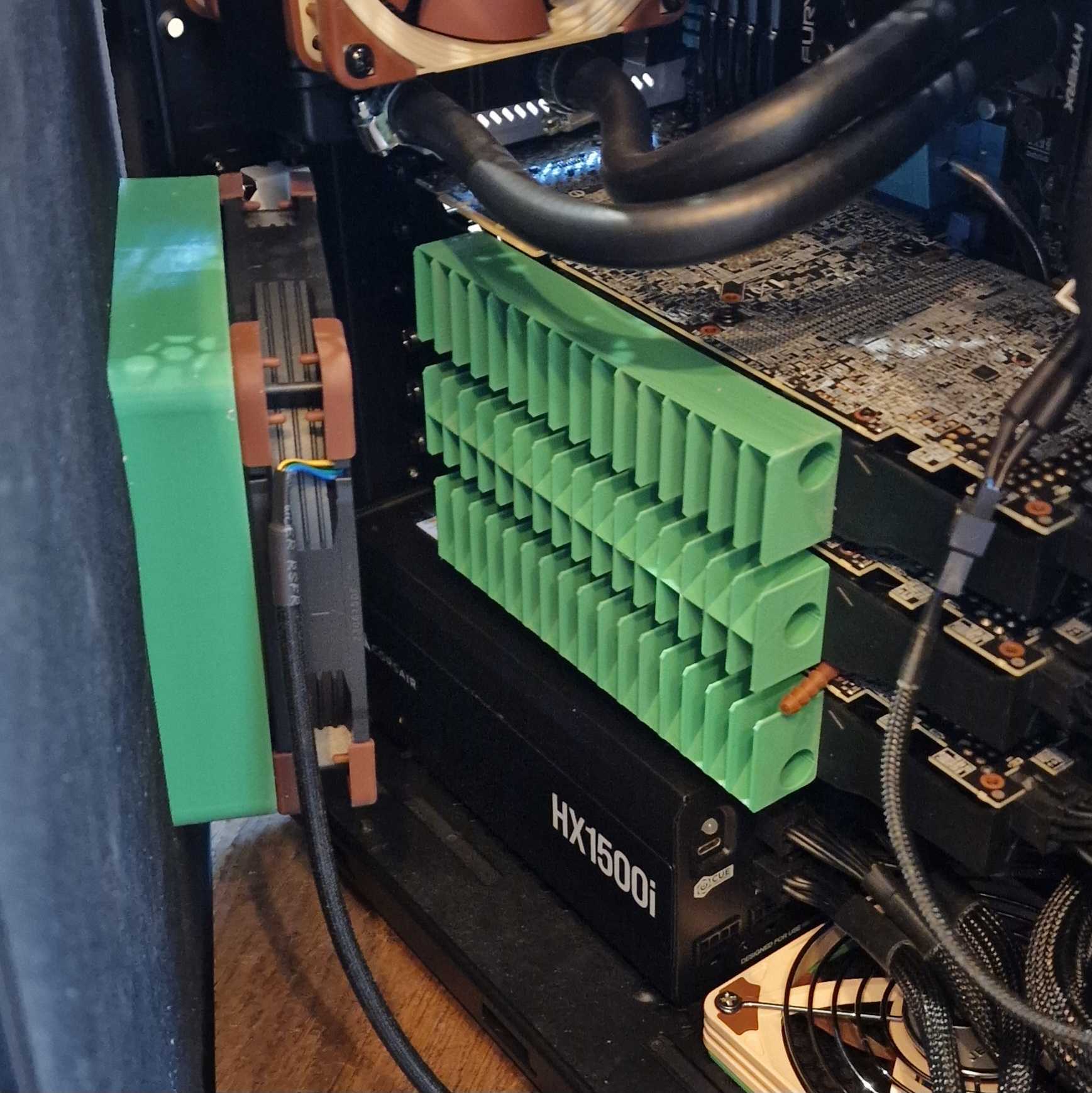 GPU cooler - forced air cooling for three GPUs (10 degrees C cooler)