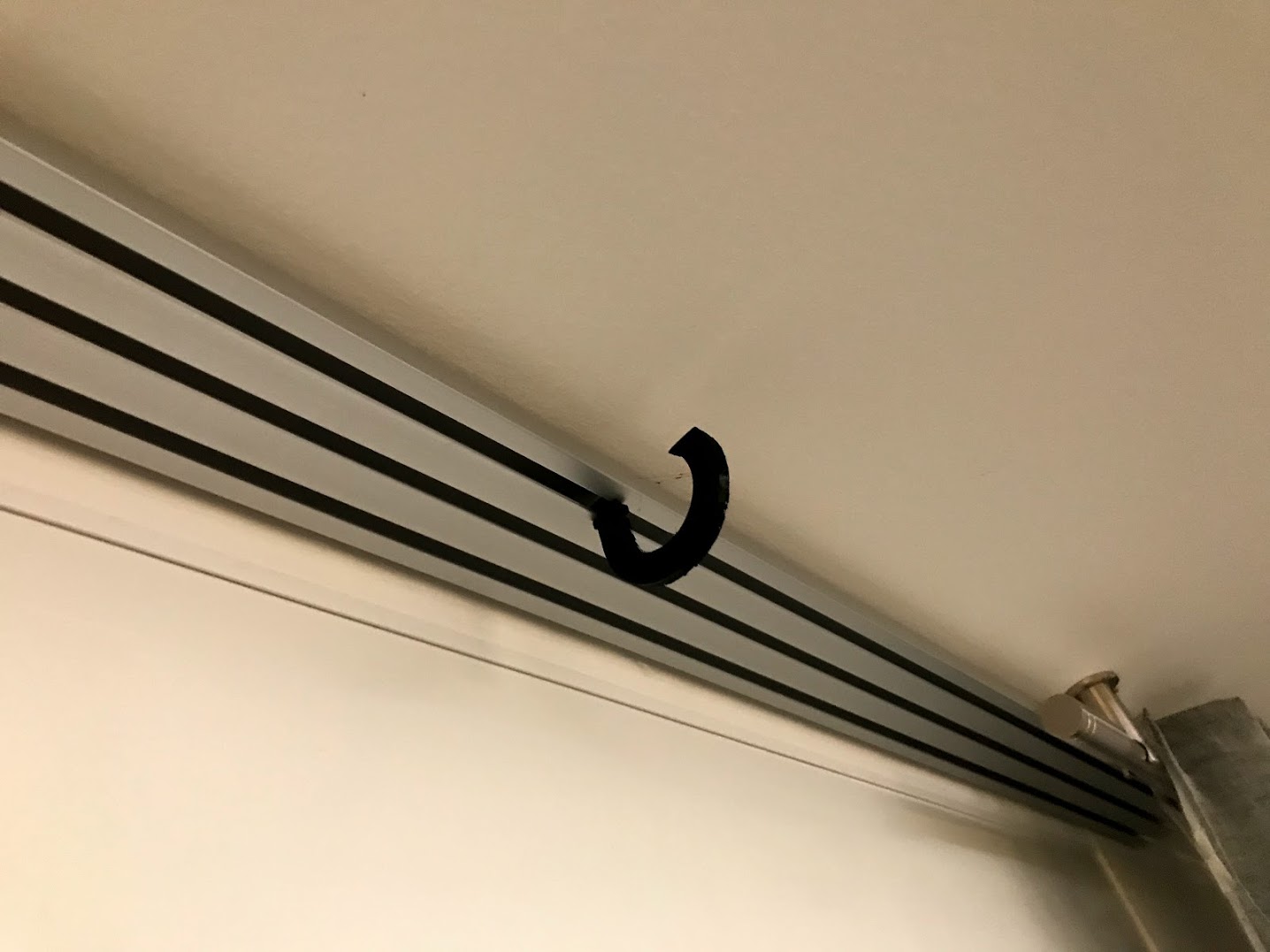 Curtain Rail Hook / Vorhangschienen Haken