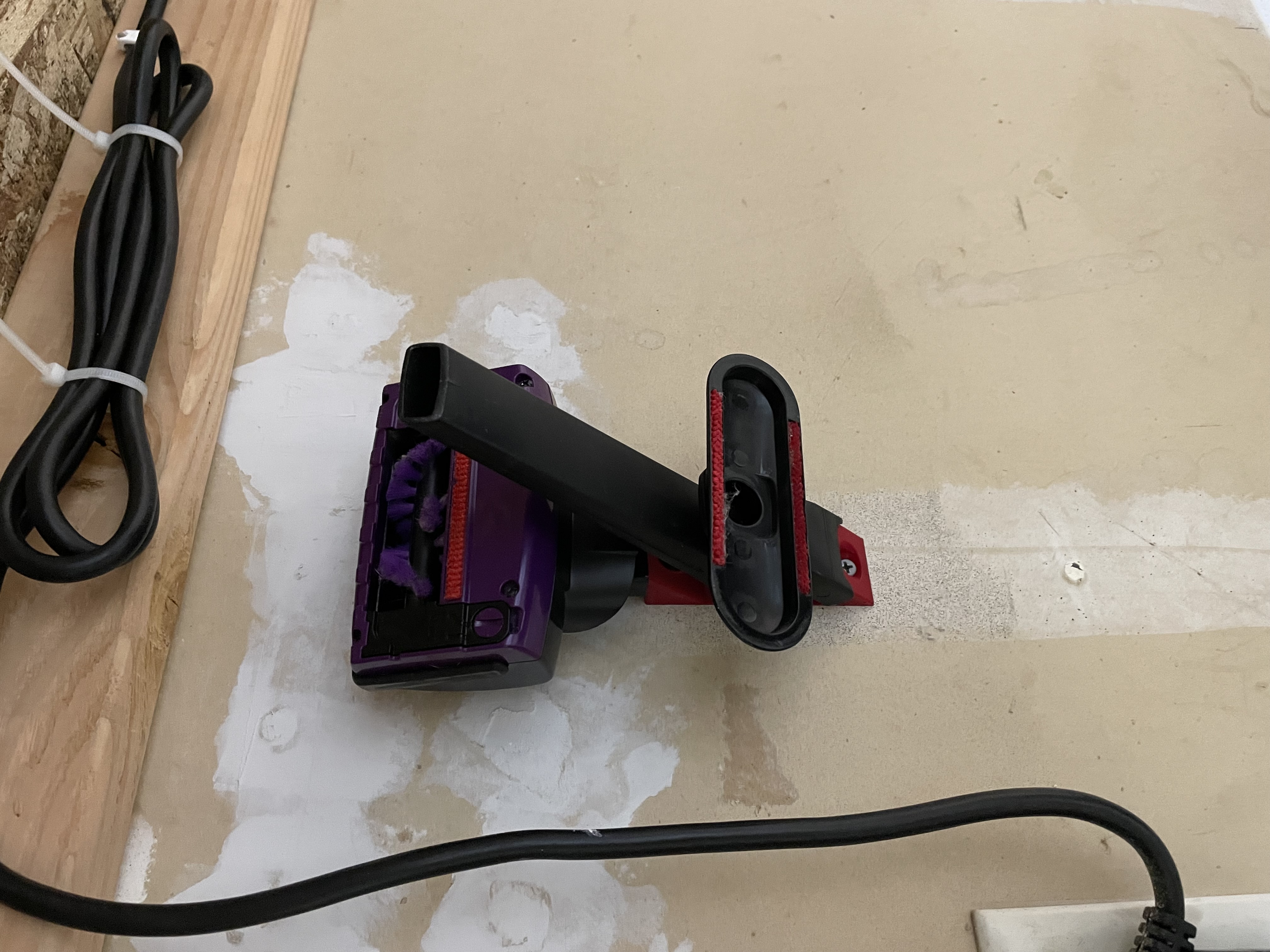Bissell Pet Hair Eraser Attachment Wall Mount