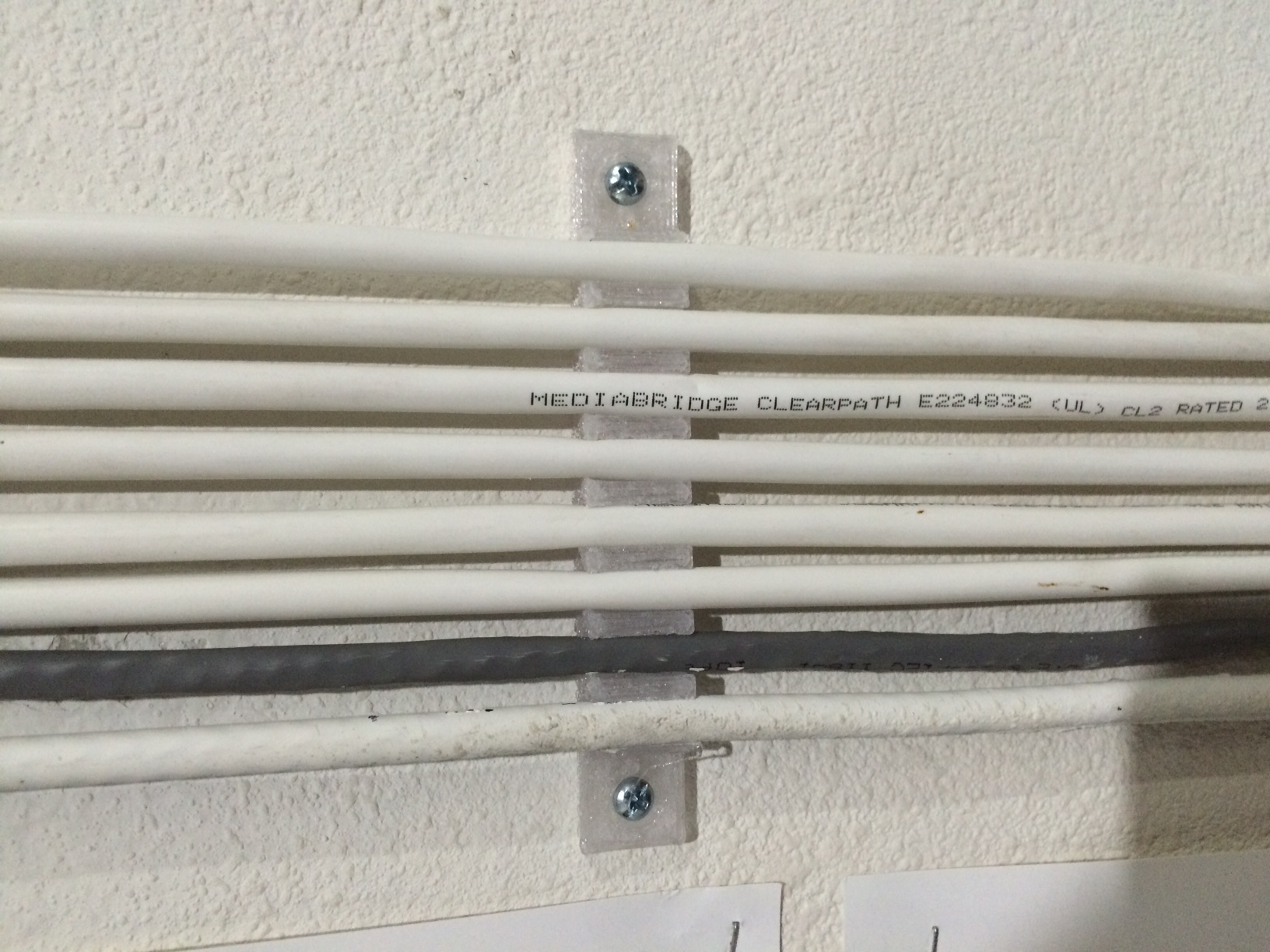 8 wire wall mount clip