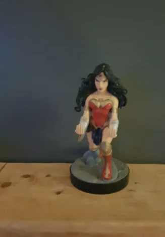 WONDERWOMAN CONTROLLER STAND