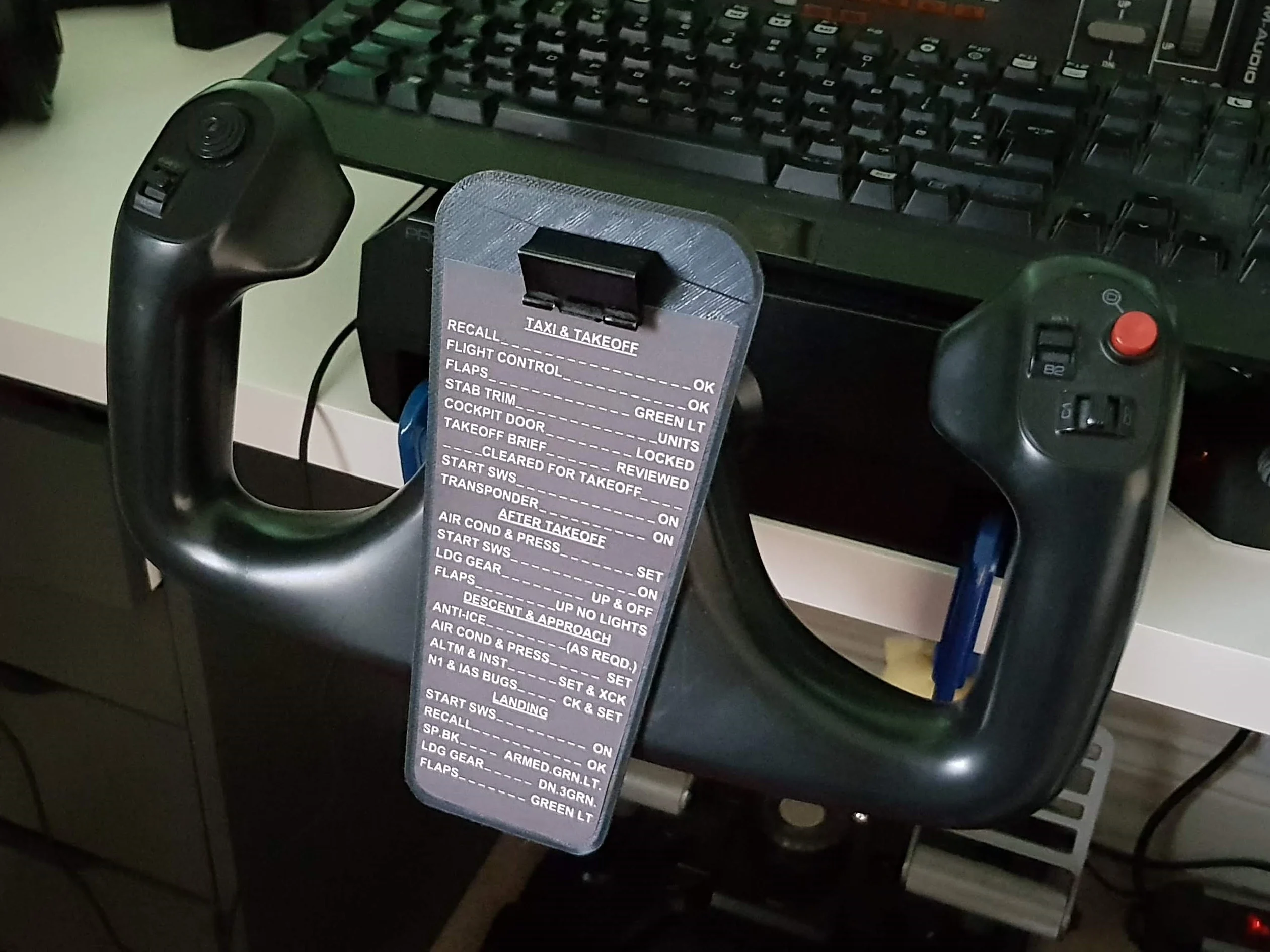 Boeing 737 Yoke Clipboard for Saitek Pro-Flight Yoke