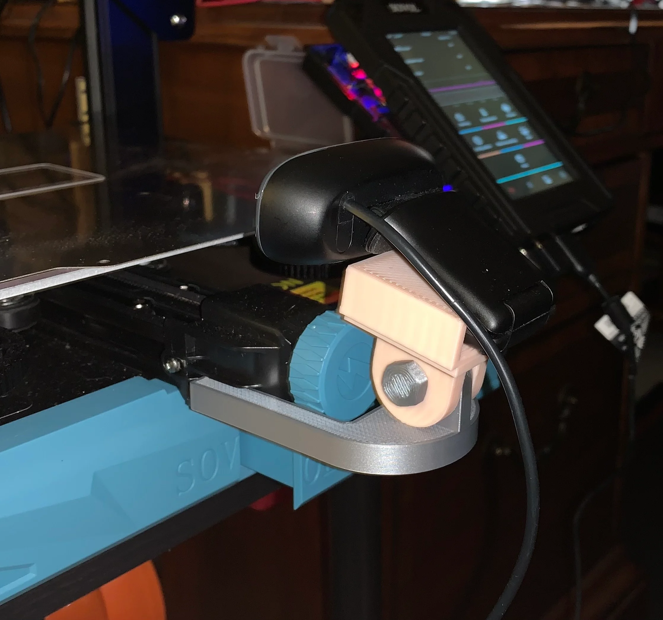 Logitech C270 adapter for SV07 webcam mount