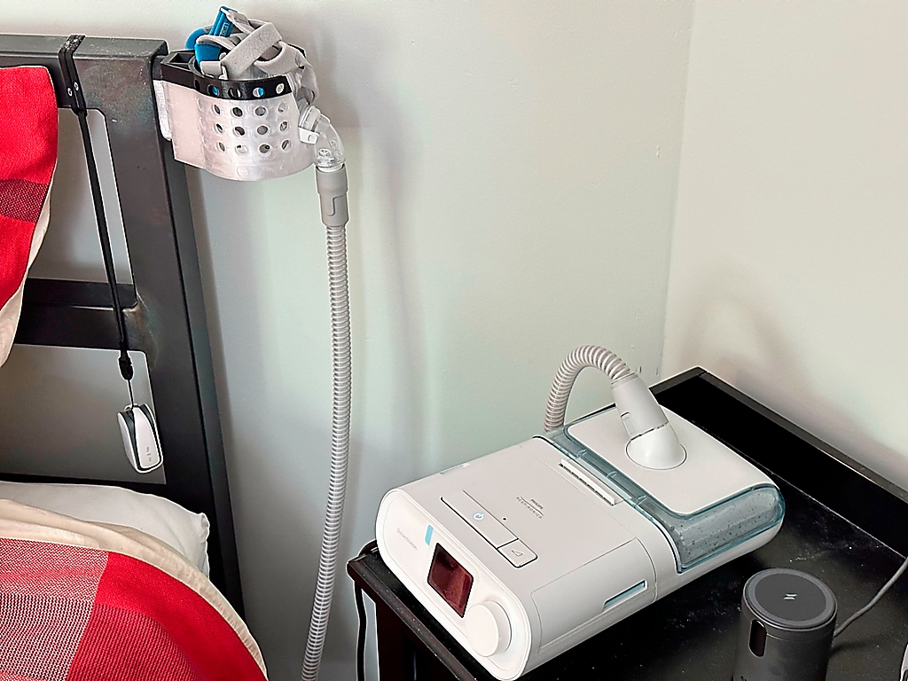 CPAP Mask  Holder with a Magnetic Mount.