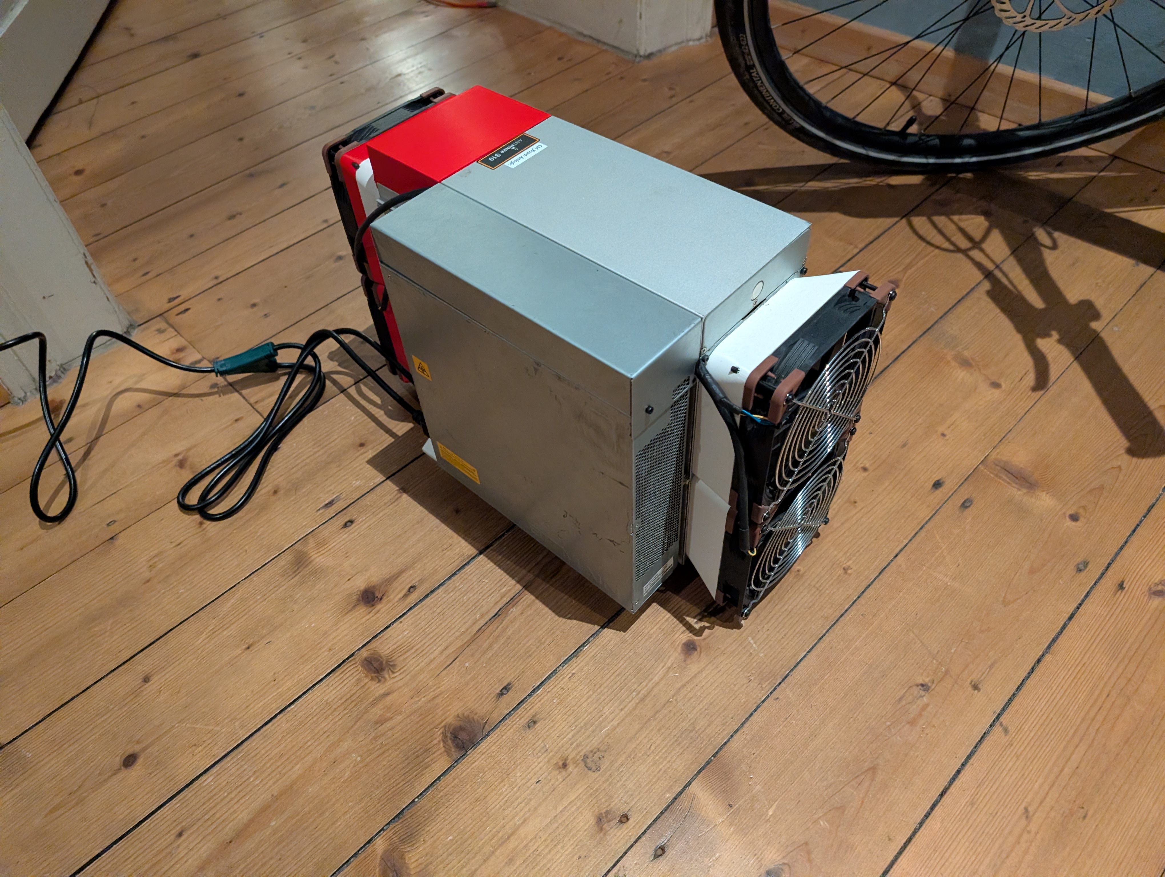 Bitheater S19 | Mine Bitcoin while heating a room