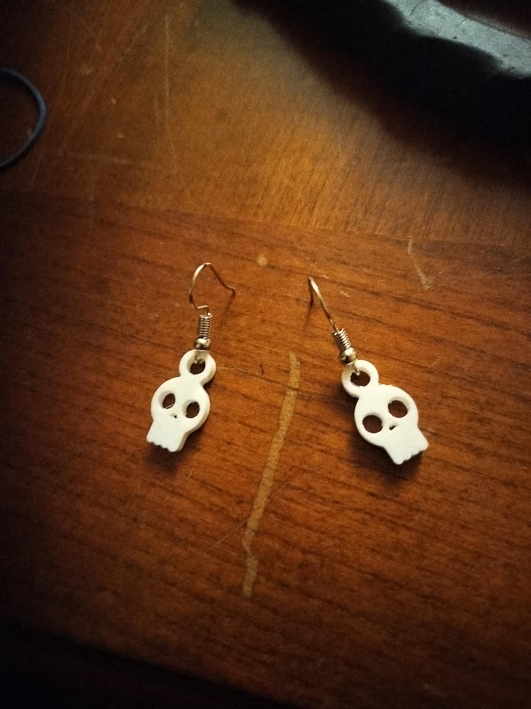 Skull Earrings for the Spooky Season!