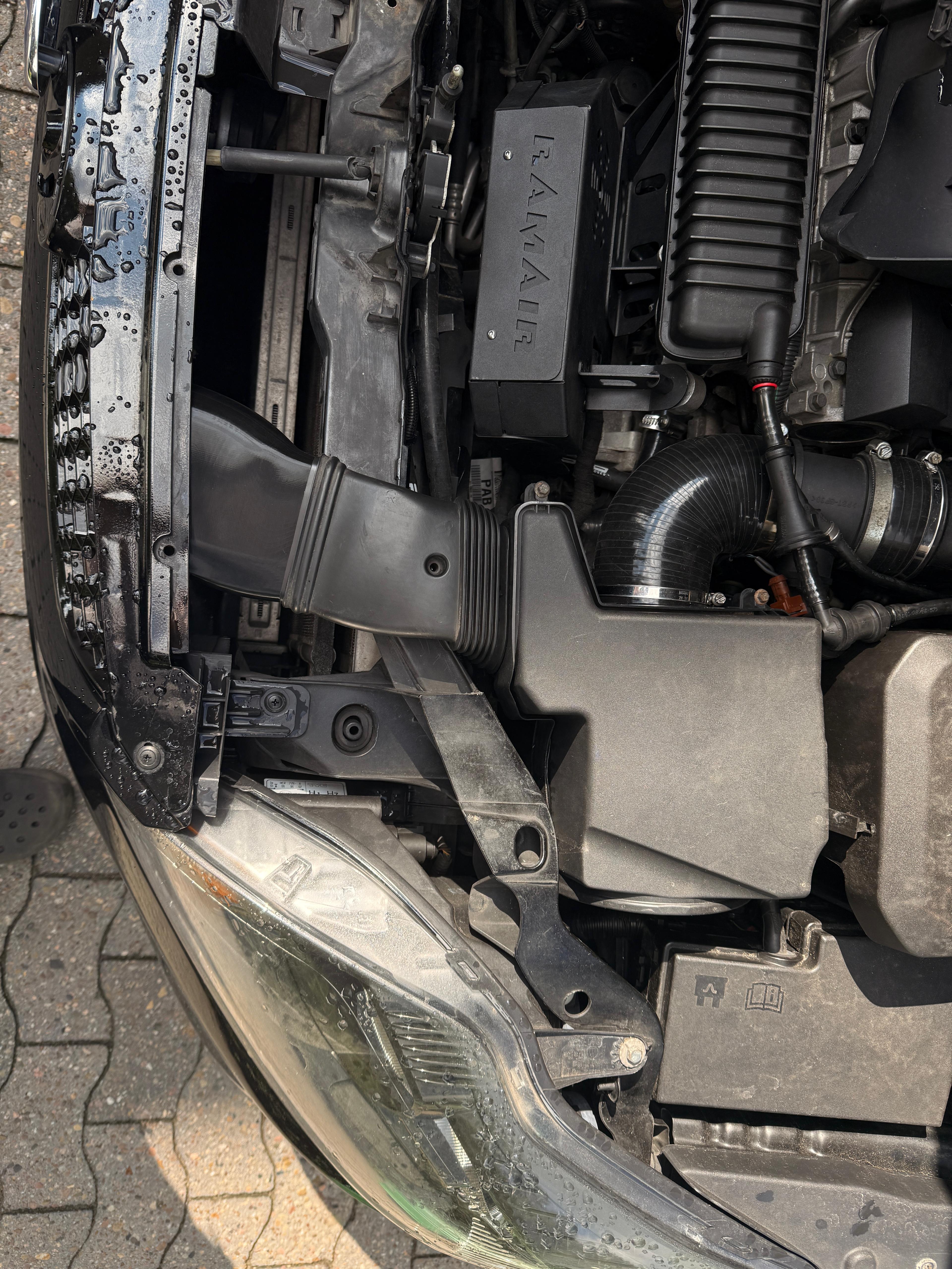 Focus mk2 st intake snorkel