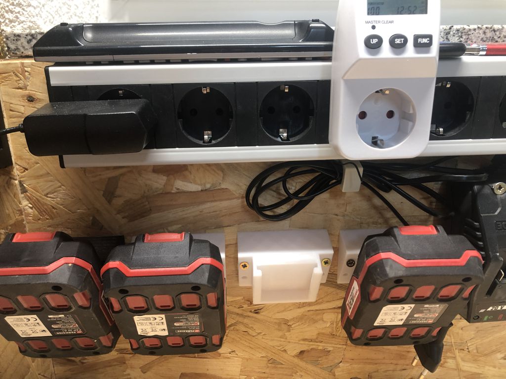 Parkside Lidl battery akku wall mount / wandhalterung