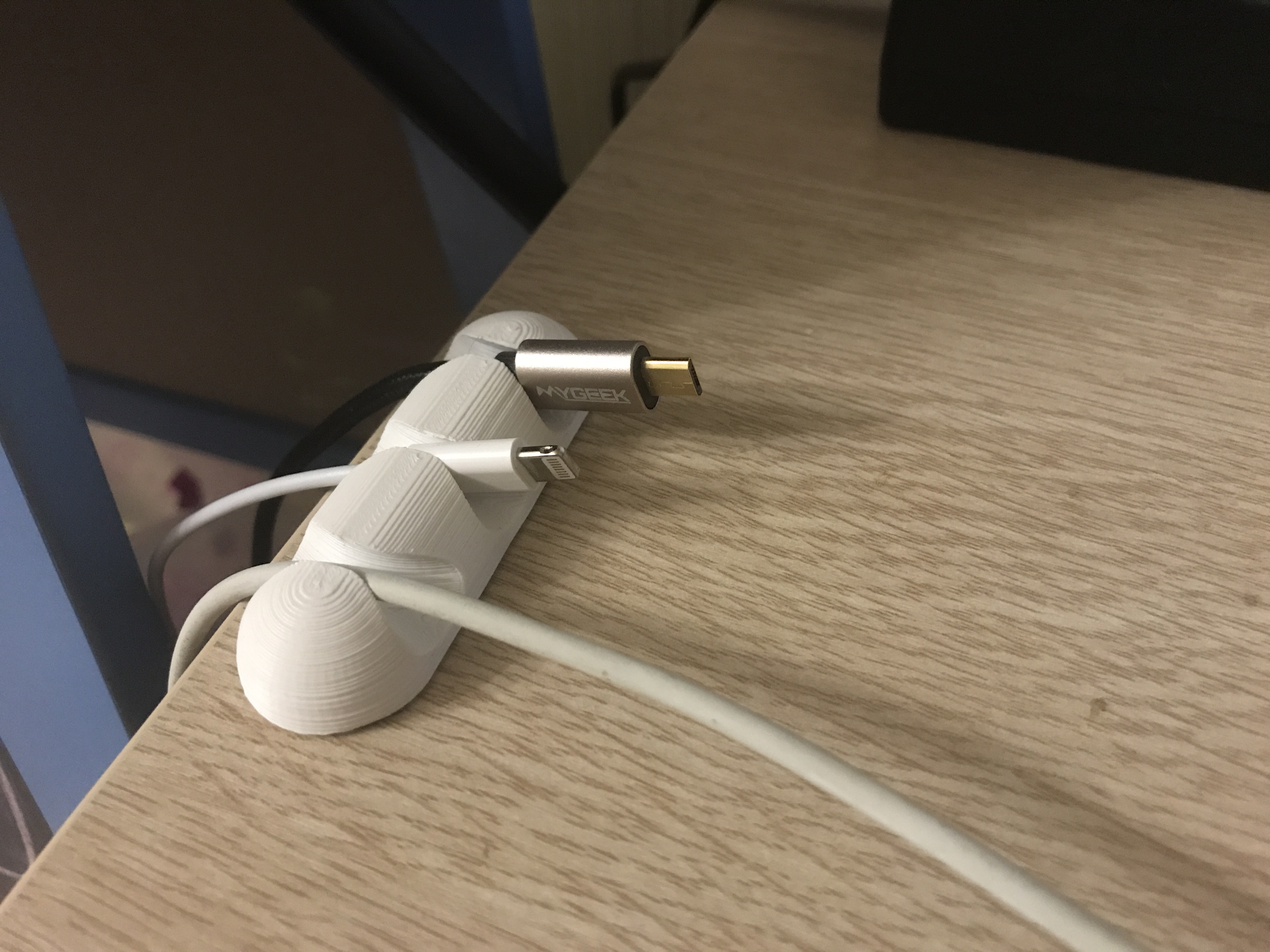 Cable holder  for 3 pcs.