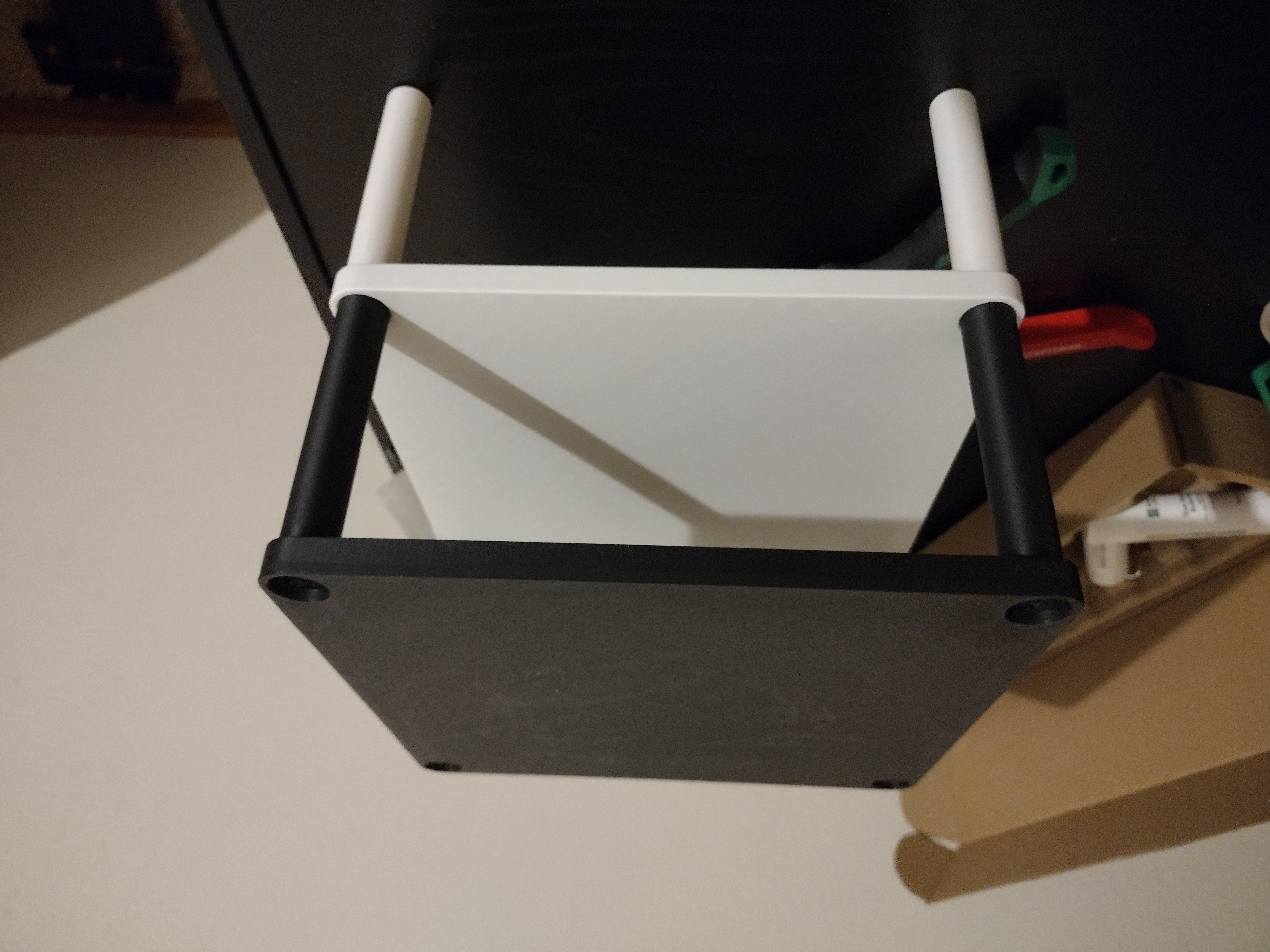 Stackable shelf 9"x9"