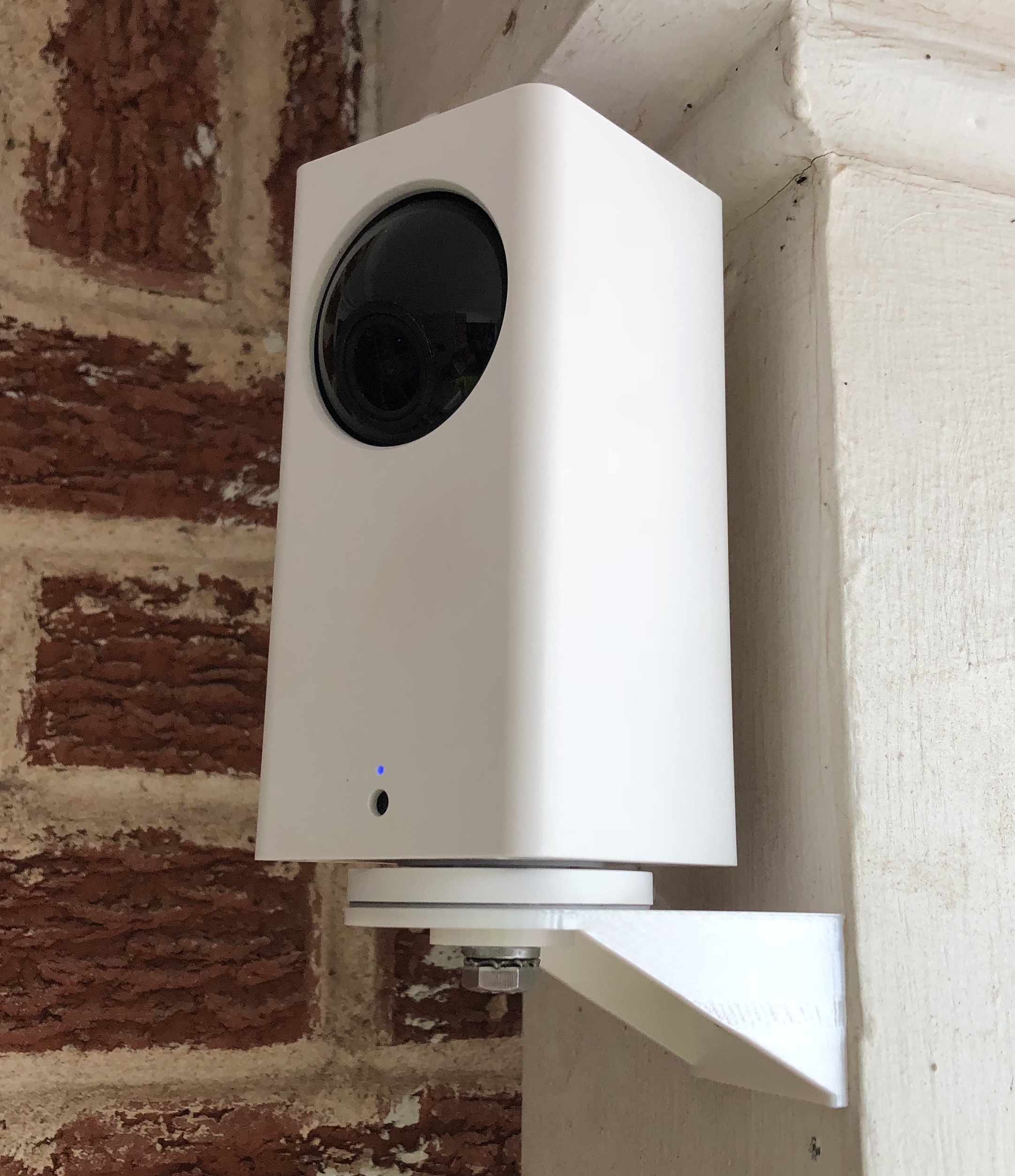 Wyzecam Pan Camera Wall Mount