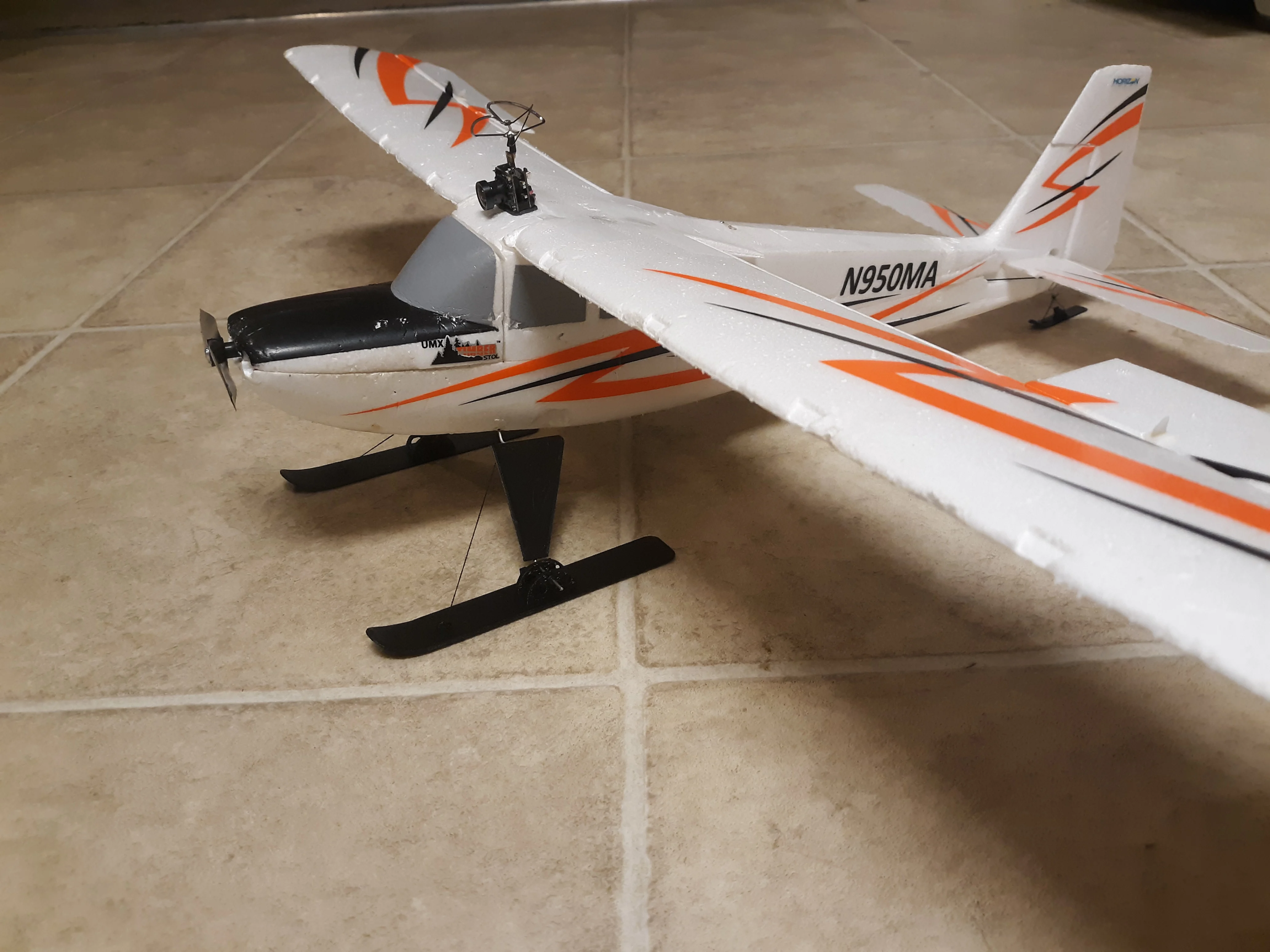 UMX Timber skis