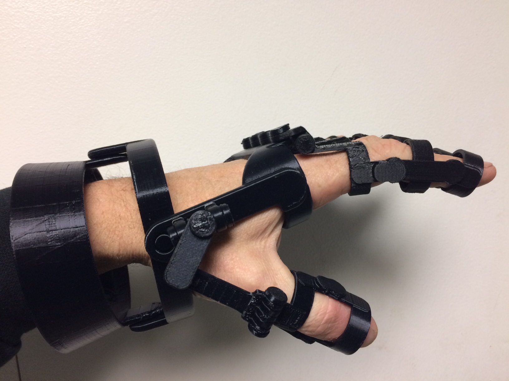 Exo-Suit (Part 3: Gauntlets)
