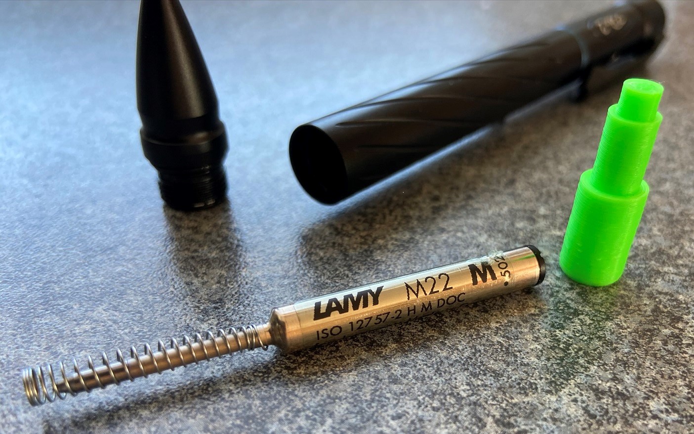 Adaptor for Ballpen Refills LAMY M22 to Olight OPen2