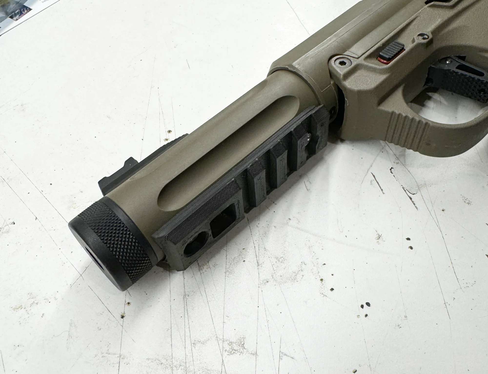 AAP-01 Bottom Rail Picatinny